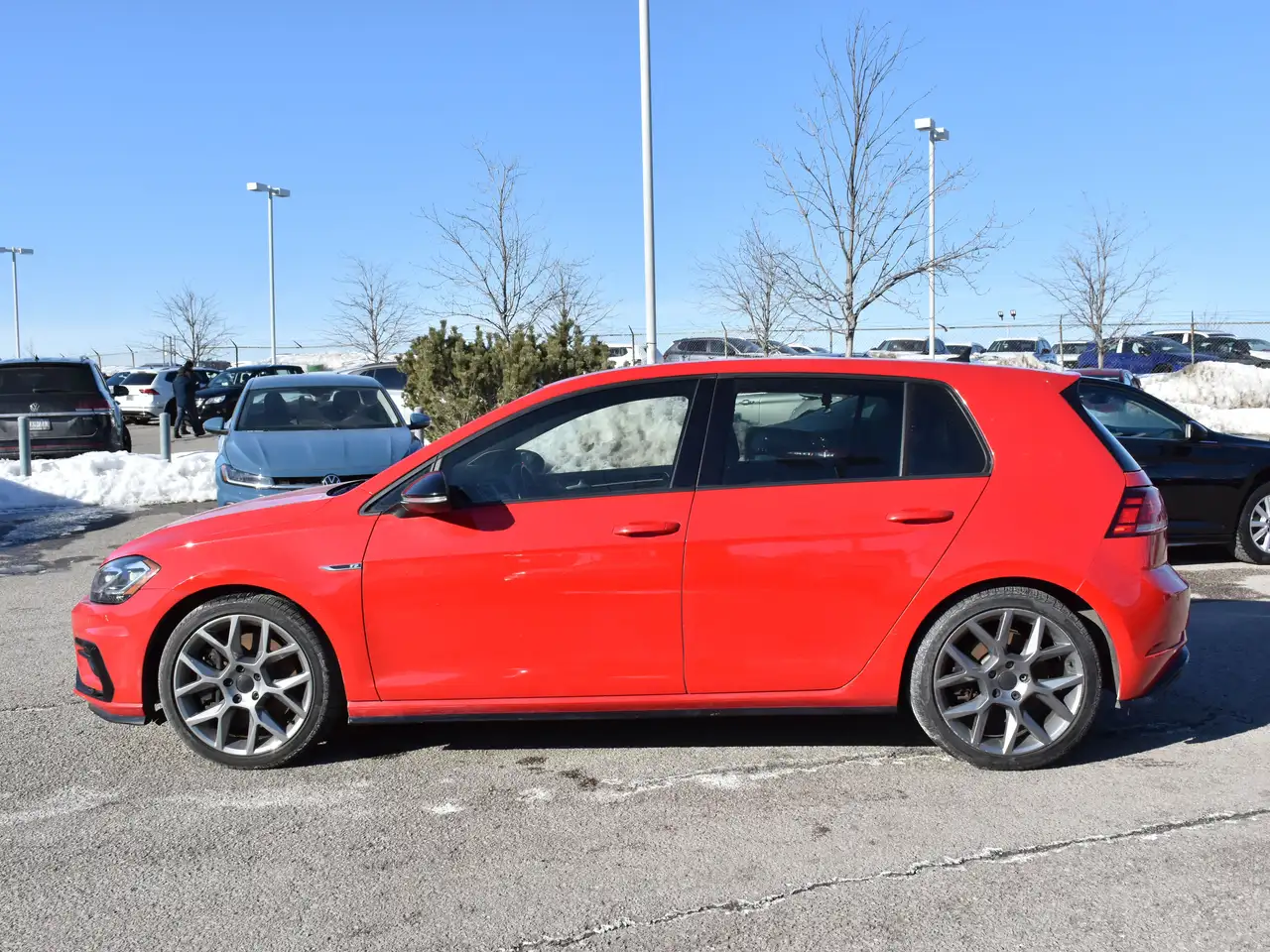 Volkswagen Golf R снимка Volkswagen Golf R