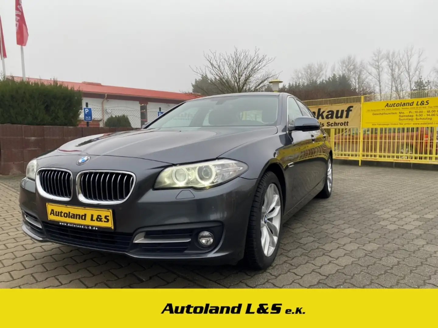 BMW 520 d,Bi-Xenon,AHK,Navi,PDC,SH,Alus,Leder,2.Hand, BMW Grau - 1