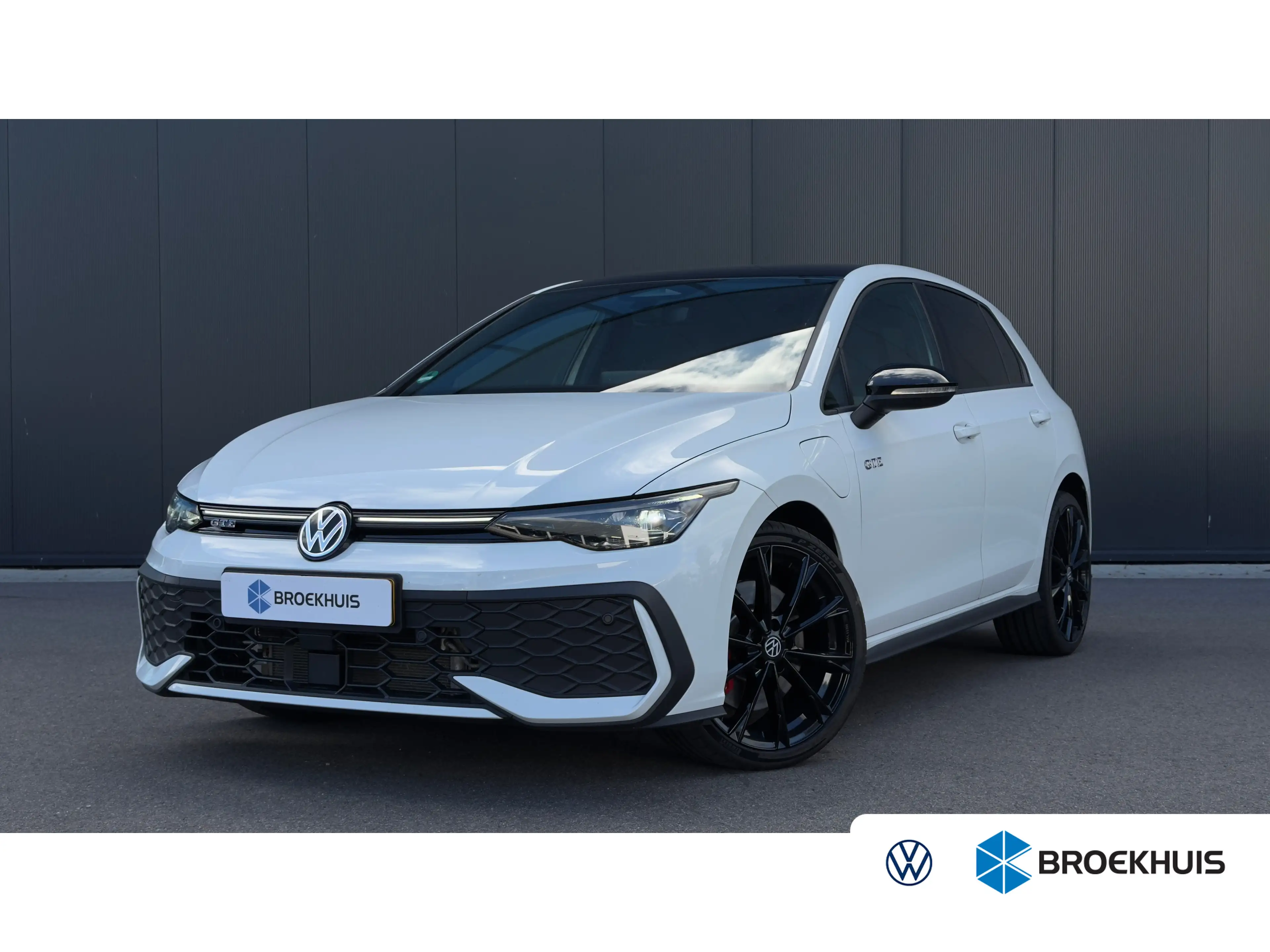 Volkswagen Golf GTE 1.5 eHybrid | Trekhaak | Blackstyle | Head-Up | Ca