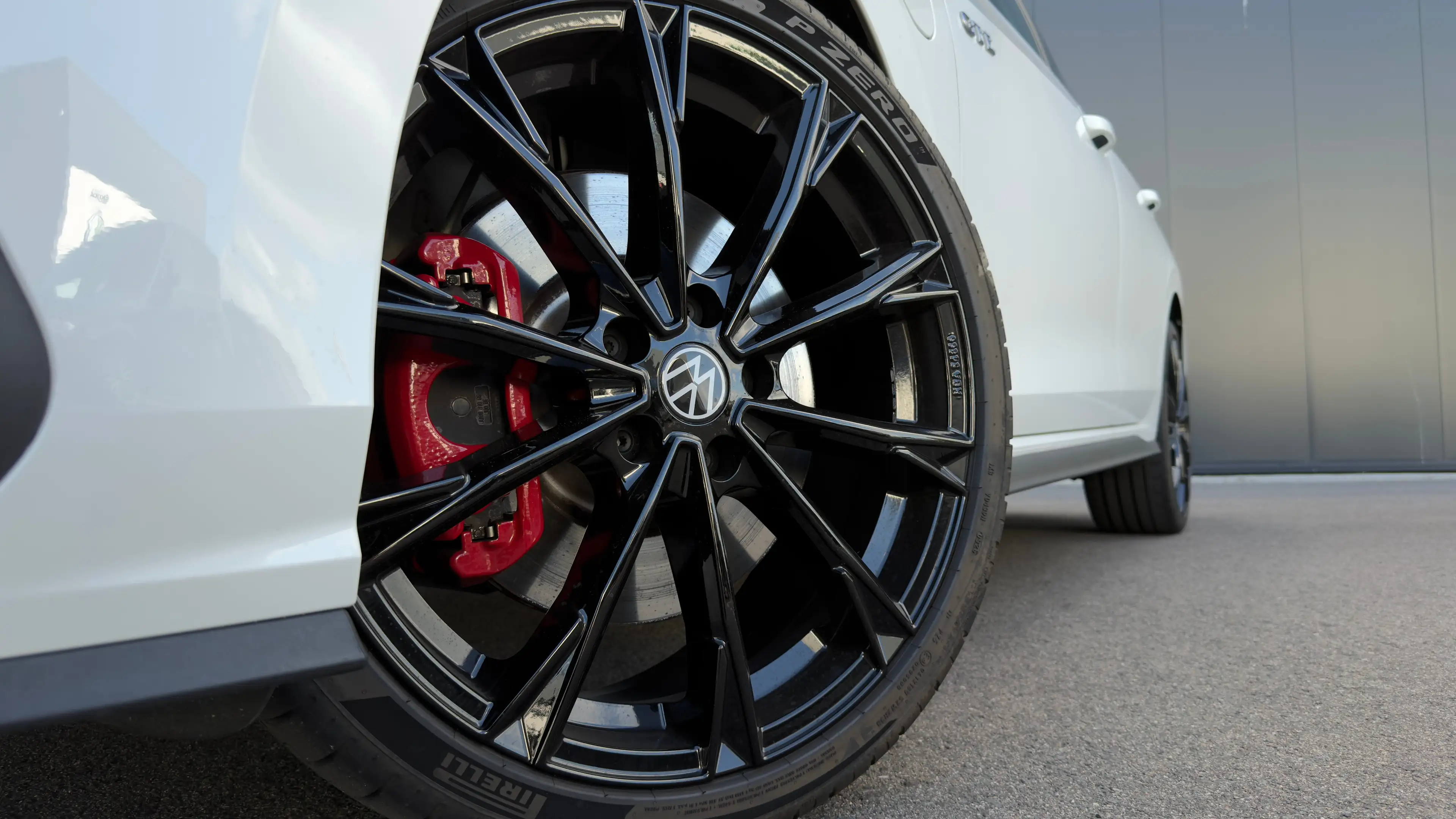 Volkswagen Golf GTE 1.5 eHybrid | Trekhaak | Blackstyle | Head-Up | Ca — photo 17