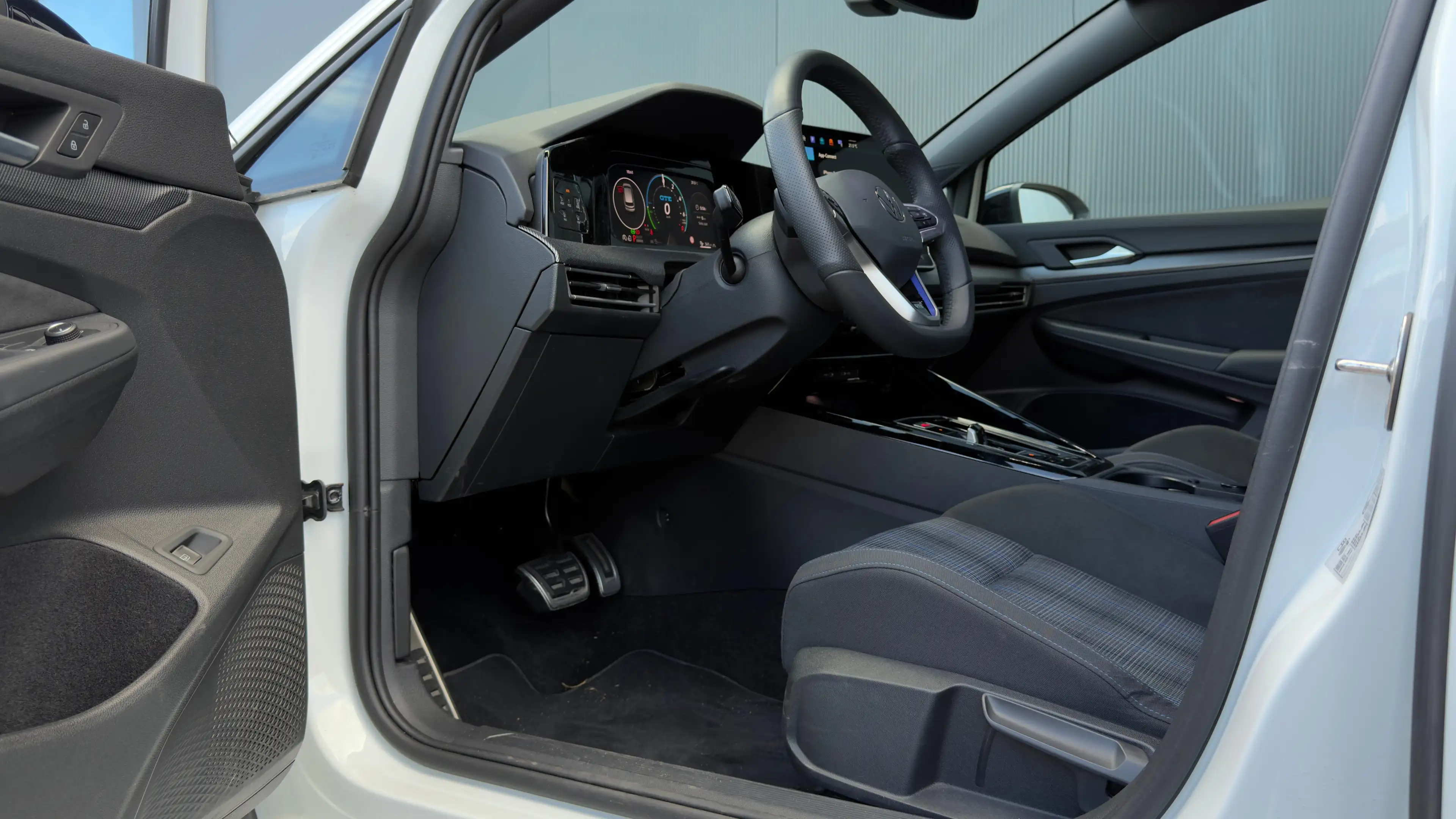 Volkswagen Golf GTE 1.5 eHybrid | Trekhaak | Blackstyle | Head-Up | Ca — photo 12