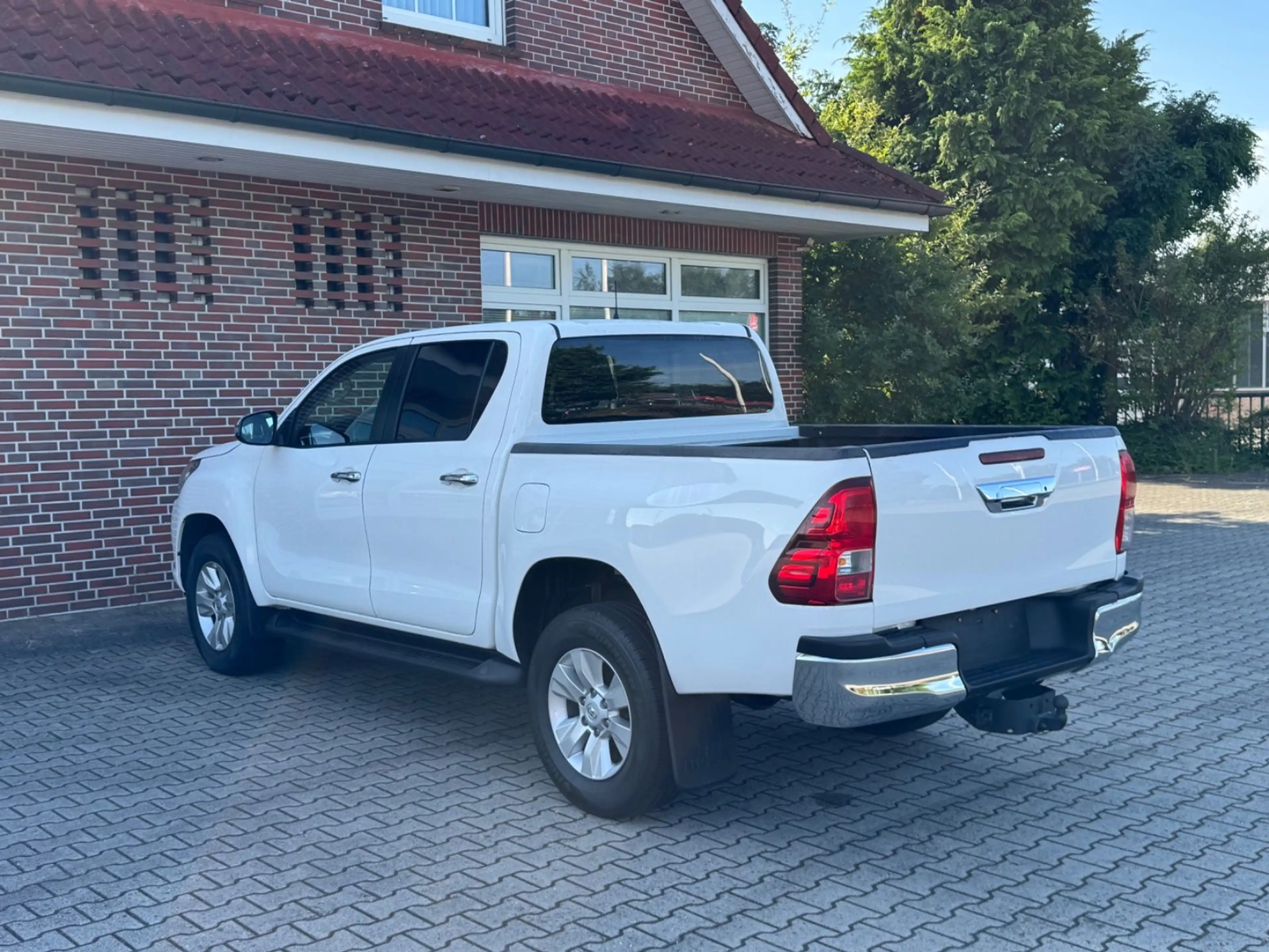 Toyota Hilux Double Cab Duty 4x4*R-KAMERA*AHK* — photo 3