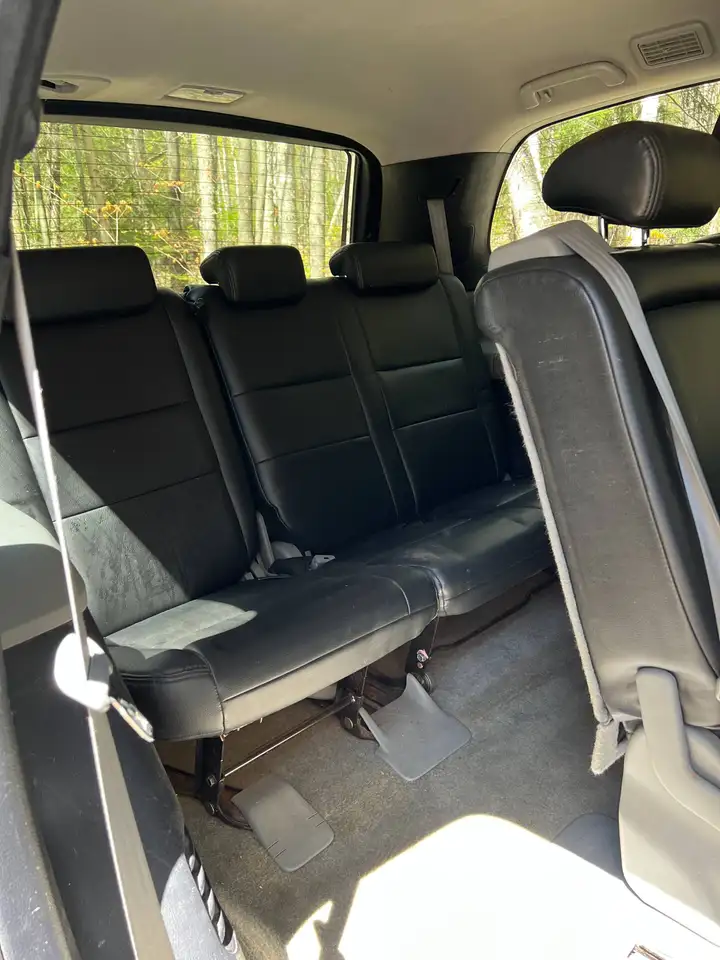 Toyota Sequoia снимка Toyota Sequoia