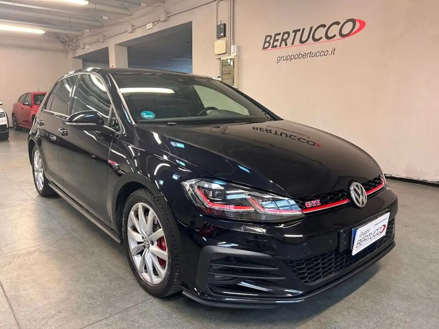 Volkswagen Golf GTI GTI Performance 2.0 245 CV TSI DSG 5p. BMT Zwart - 1