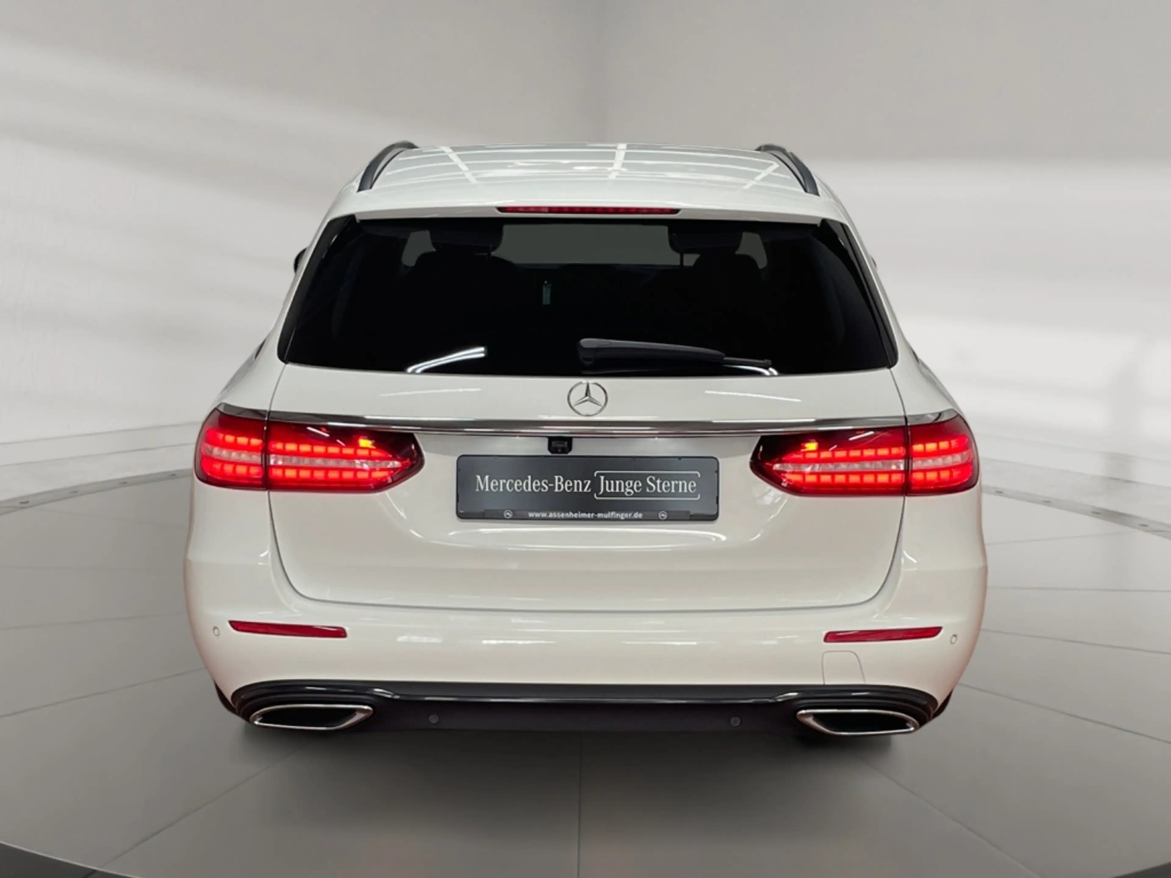 Mercedes-Benz E 200 d T Avantgarde Avantgarde+MBUX+Night+Wide — photo 5