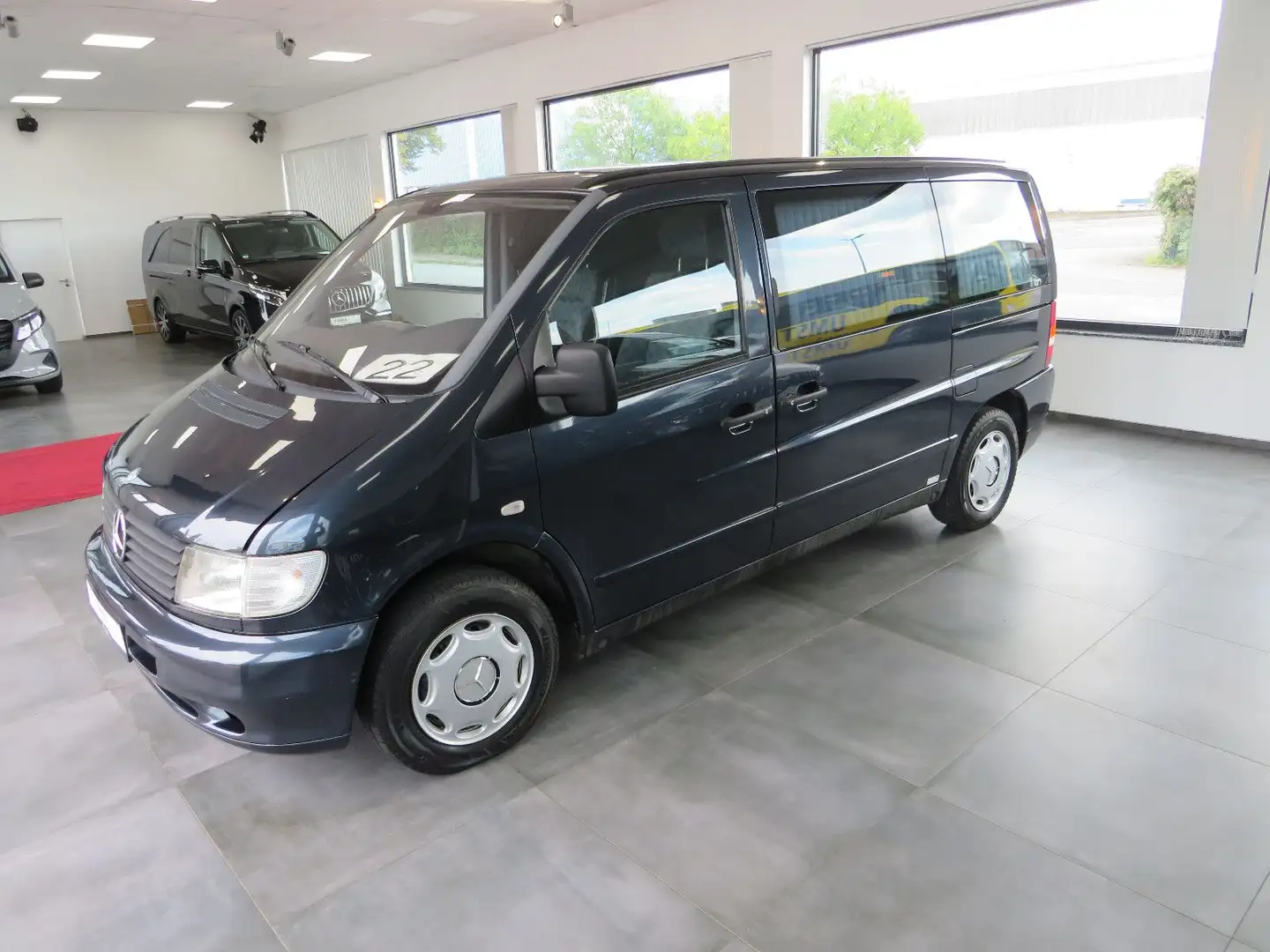 Mercedes-Benz Vito Kurt Welsch Bestattungswagen / Leichenwagen Blau - 1