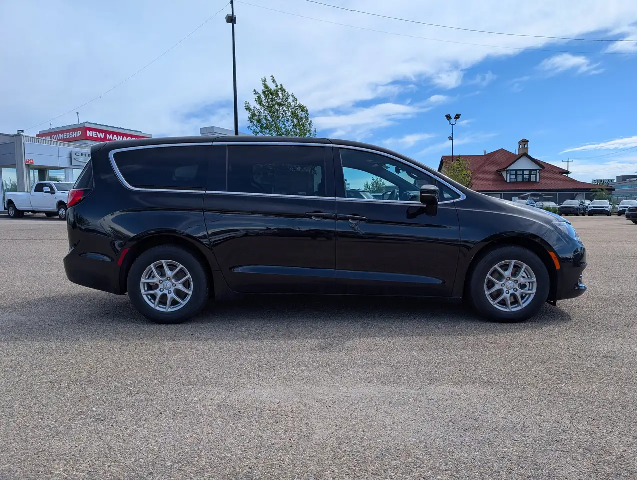 Chrysler Grand Caravan снимка Chrysler Grand Caravan
