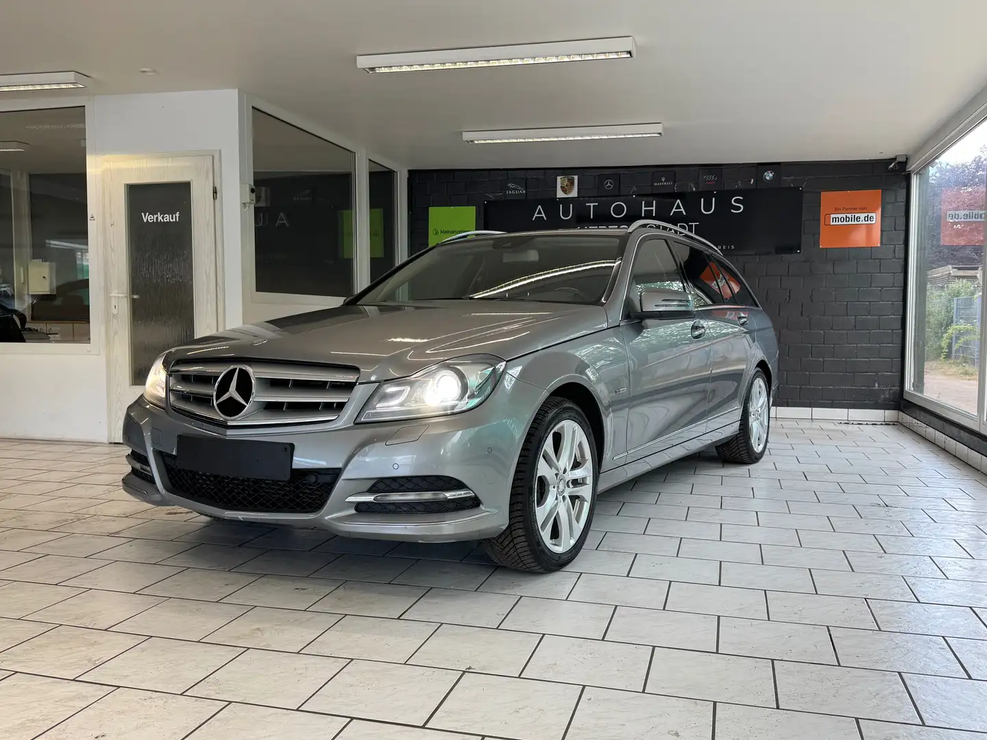 Mercedes-Benz C 180 C 180 T CGI BlueEfficiency (204.249) Grau - 2