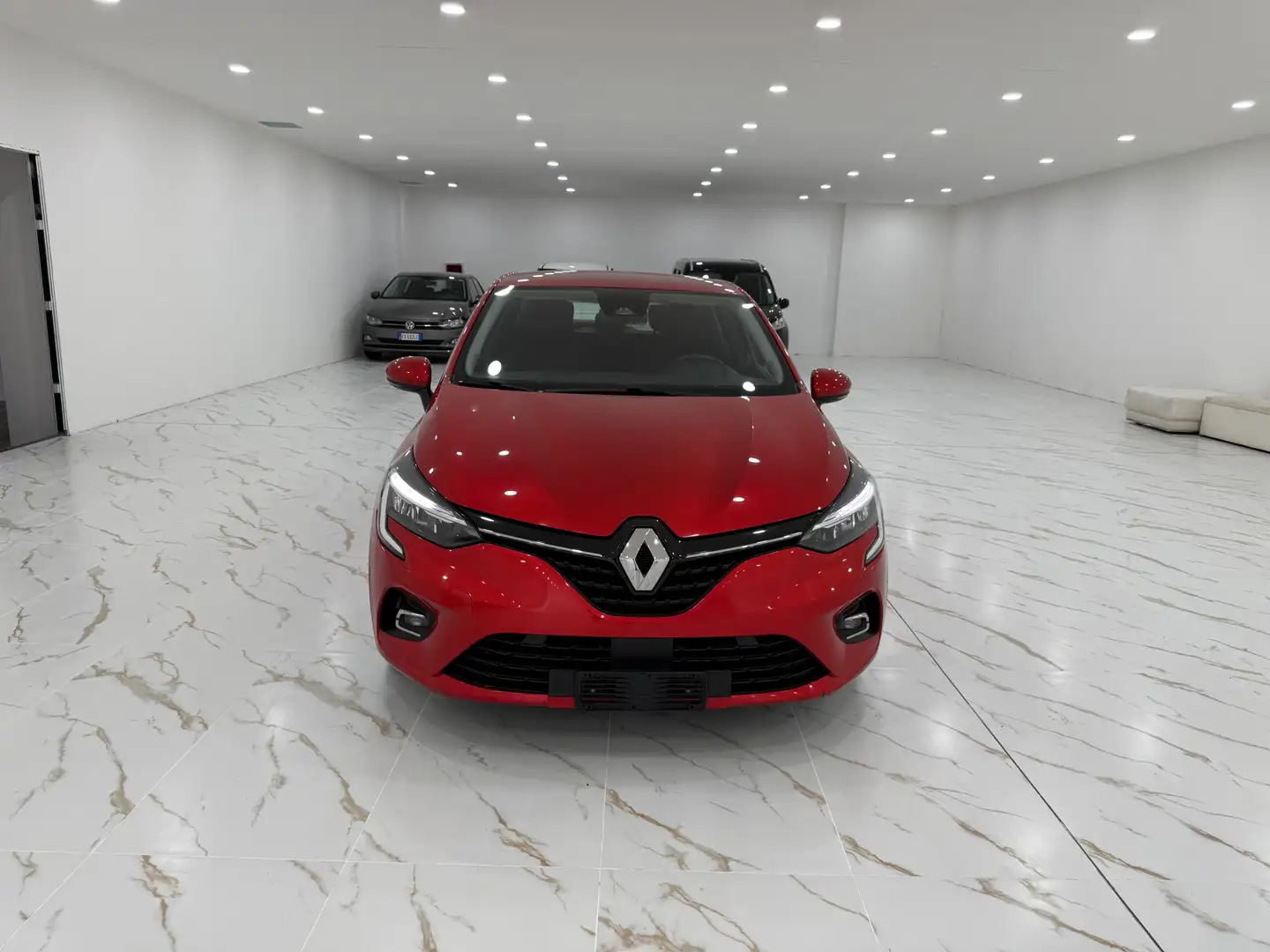 Renault Clio 1.6 E-Tech hybrid Initiale Paris 140cv auto Rouge - 1