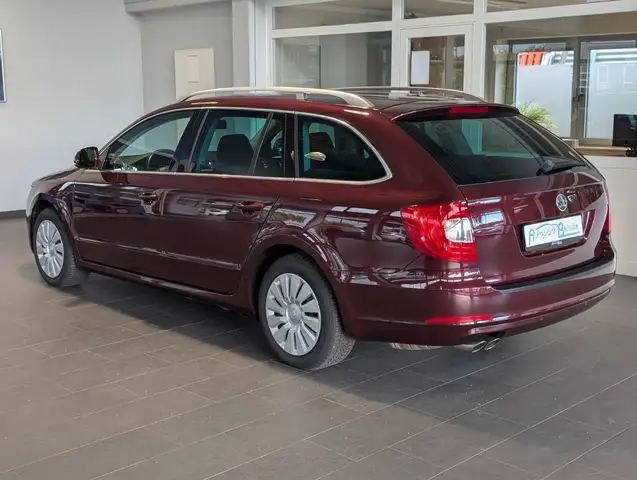 Skoda Superb view 10