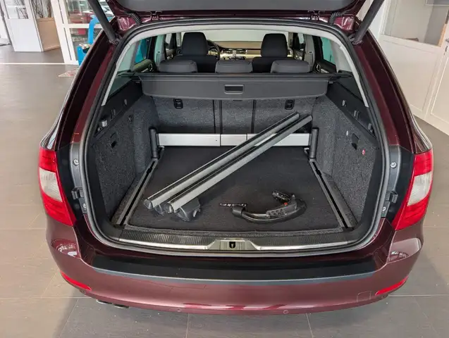 Skoda Superb view 12