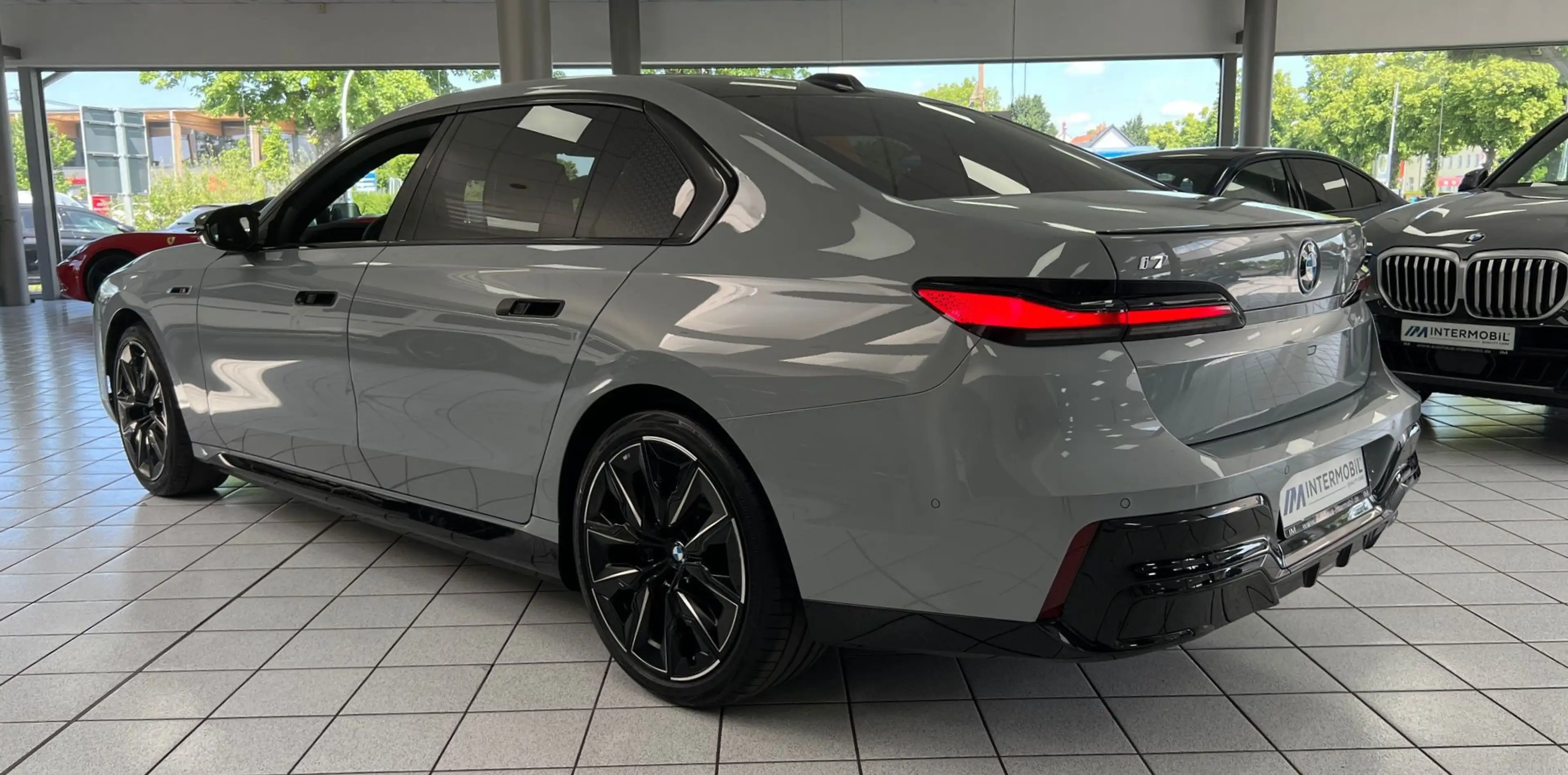 BMW i7 M70 xD*M-Perf*PANO-SKY*KRISTALL*A-TÜREN*B&W* — photo 6