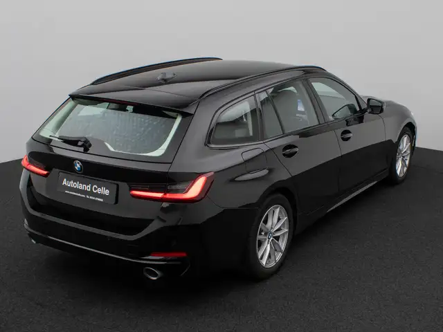 BMW 3 Series view 7