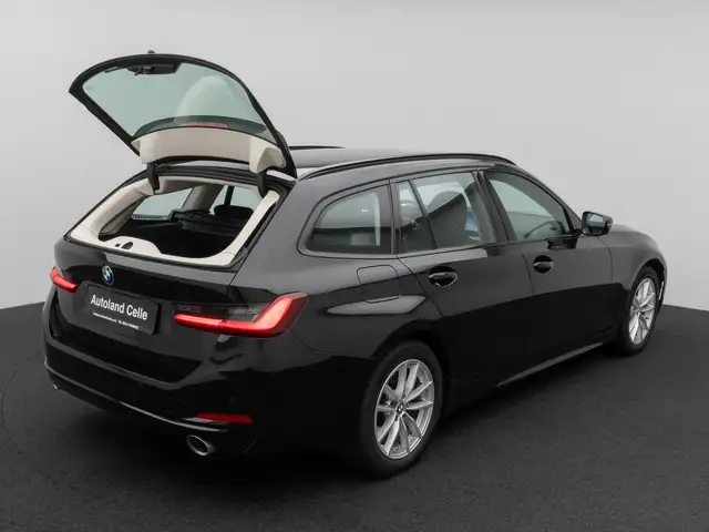 BMW 3 Series view 13
