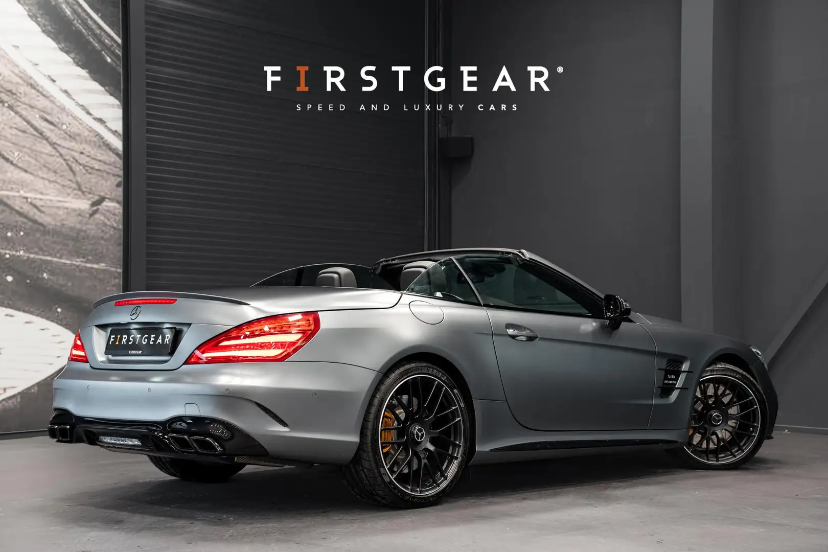 Mercedes-Benz SL 63 AMG *AMG Driver's Package / Cabriolet / Harman-Kardon Grijs - 2