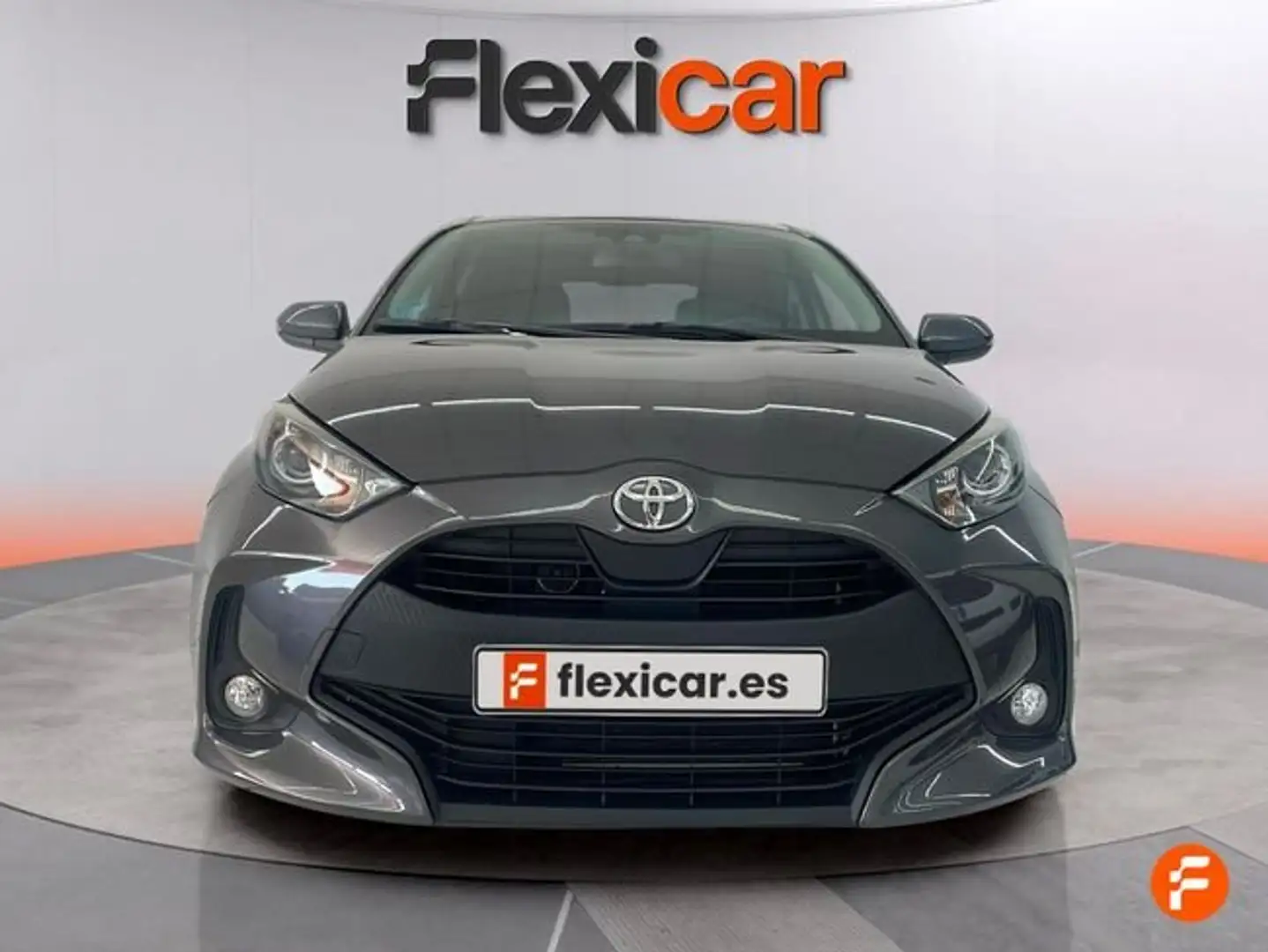 Toyota Yaris 125 S-Edition Gris - 2