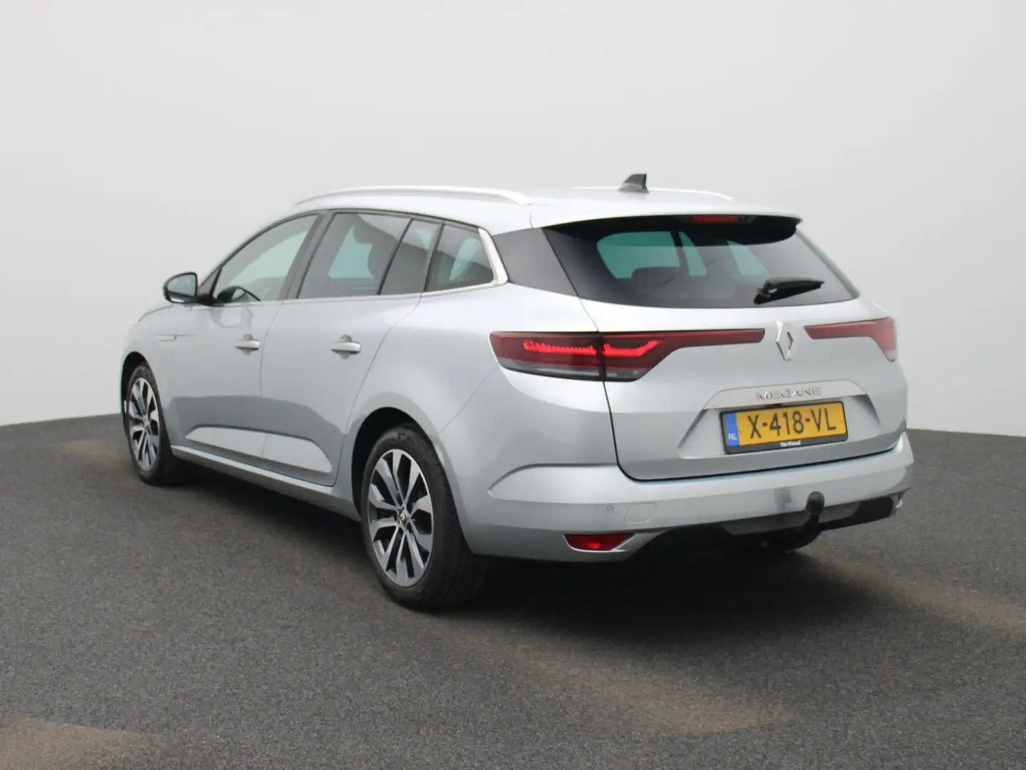 Renault Megane Estate TCe 140 Techno | Automaat | Navigatie | Ach Grijs - 2
