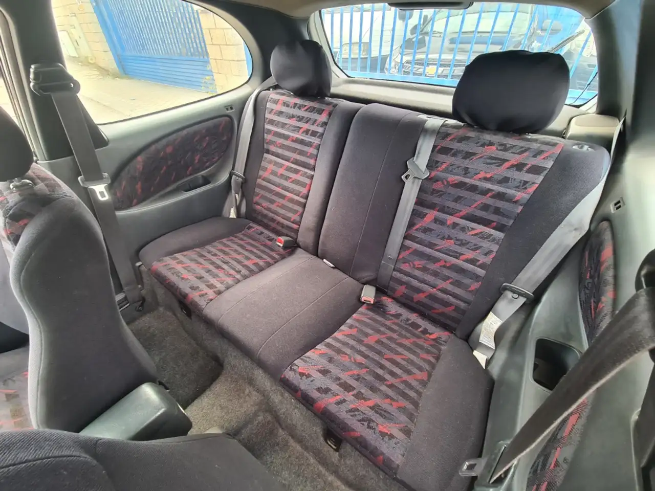 Toyota Corolla Coupé 2.0 D Terra, foto 4
