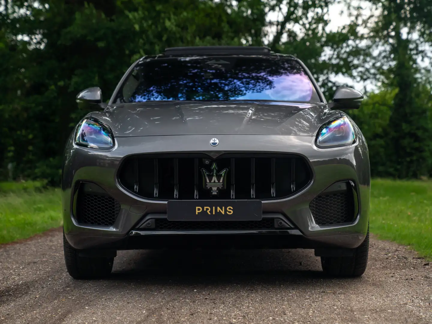 Maserati Grecale Modena 330pk | Pano-dak | Sonus Faber | Stoelventi Grijs - 2