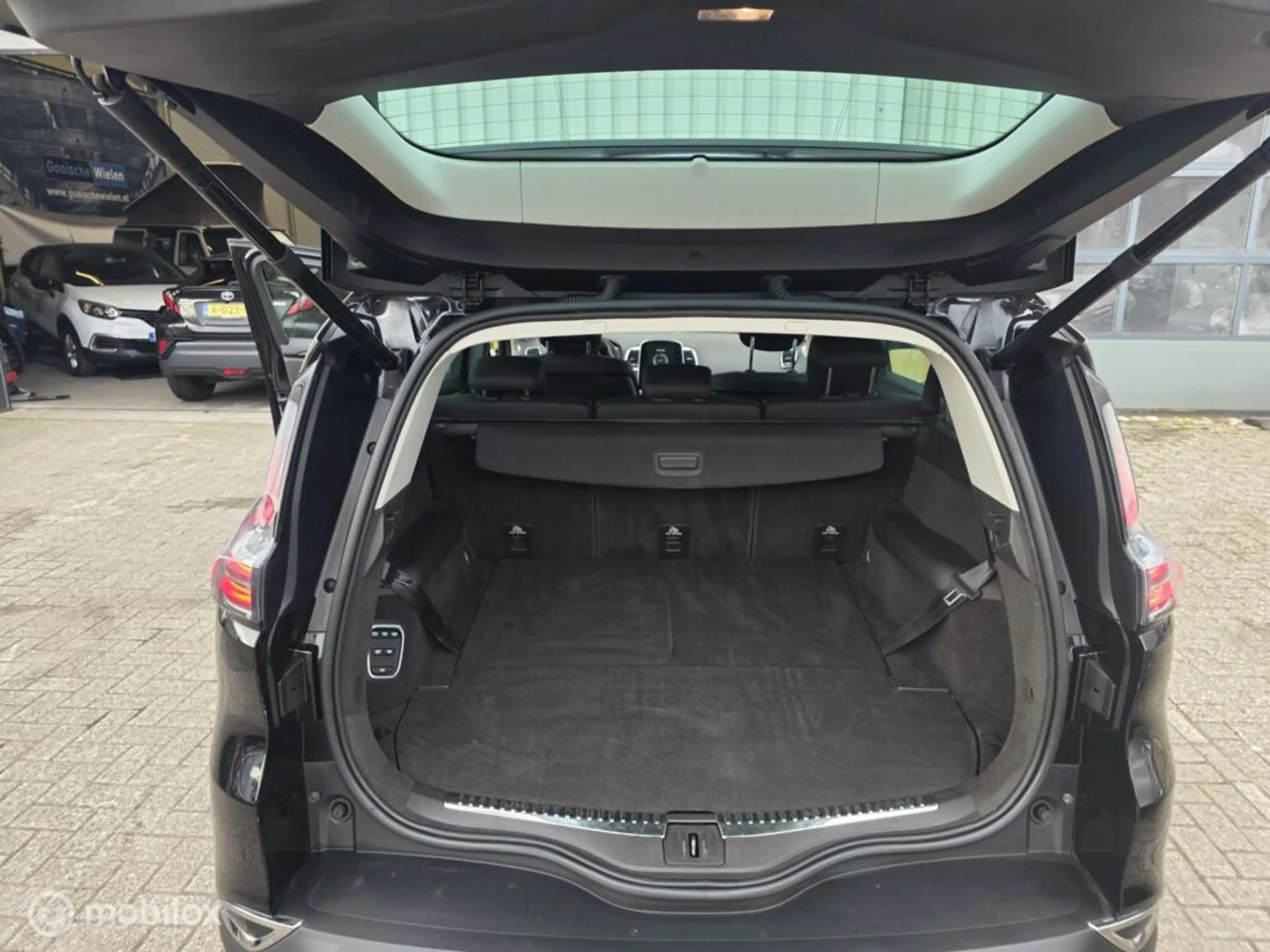 Renault Espace 1.6 TCe Dynamique 7p. — photo 13