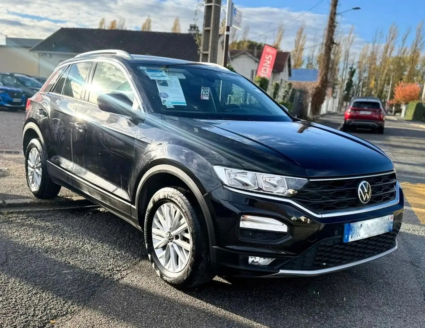 Volkswagen T-Roc 1.0 TSI 115CV LOUNGE BUSINESS 13325HT ENTRETIEN A JOUR GARANTIE 12 M Gris - 1