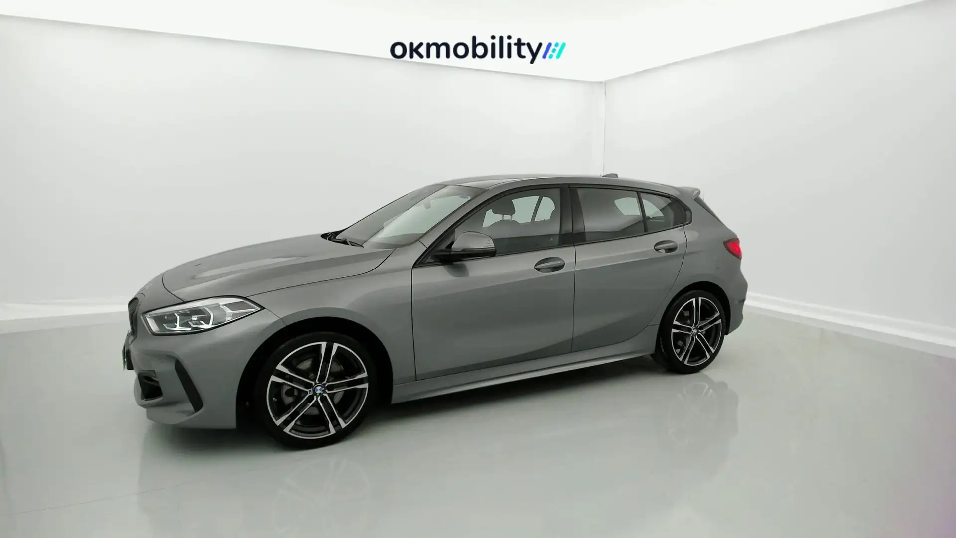 BMW 118 118i Srebrny - 2