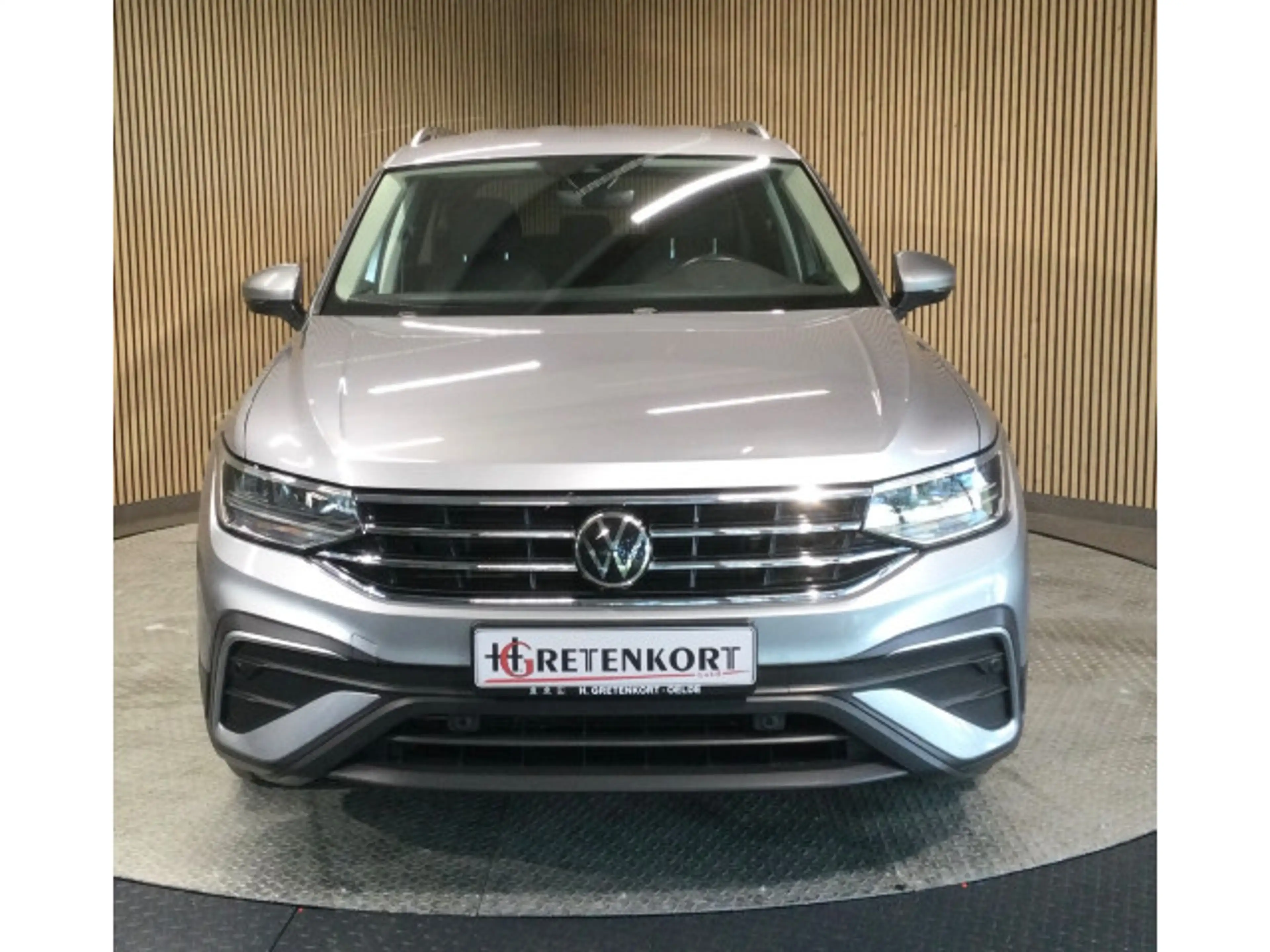 Volkswagen Tiguan Allspace 2.0 TDI DSG Life AHK 7. Sitzer N — photo 7