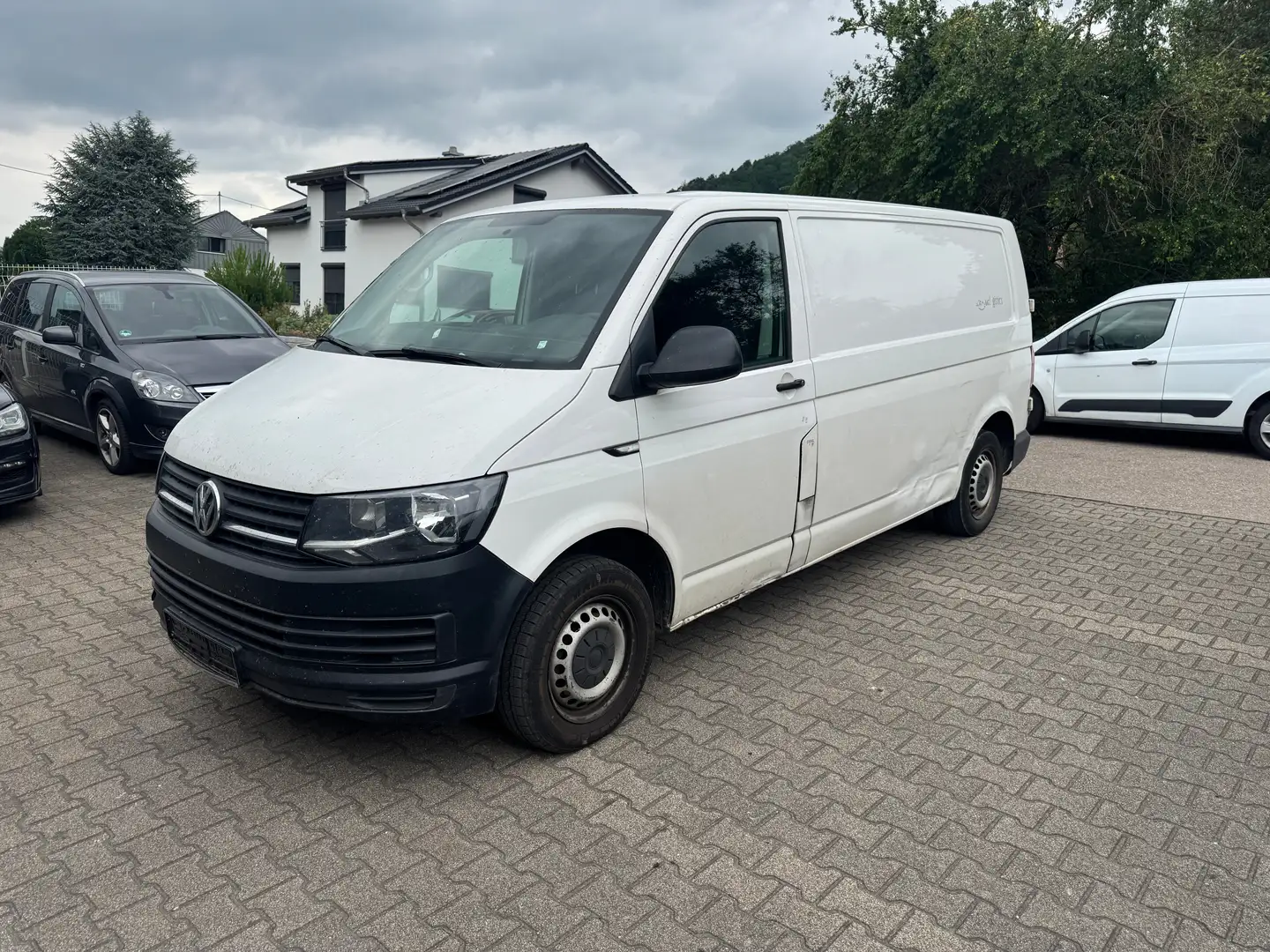 Volkswagen T6 Transporter 2.0 TDi Kasten lang KLIMA PDC Weiß - 1