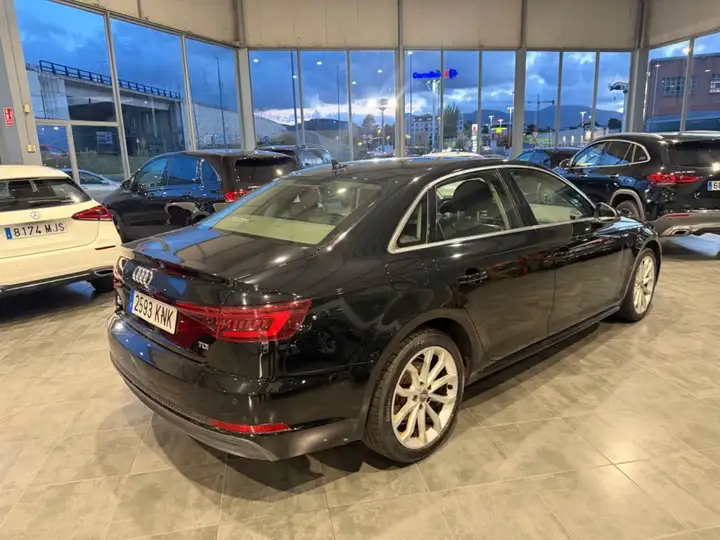 Audi A4 2.0 TDI S line edition 2018, foto 13