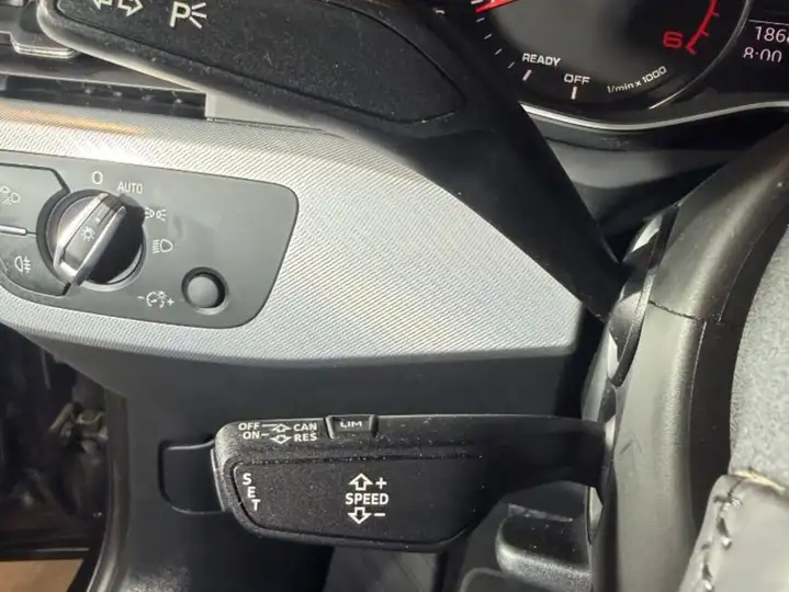 Audi A4 2.0 TDI S line edition 2018, foto 12