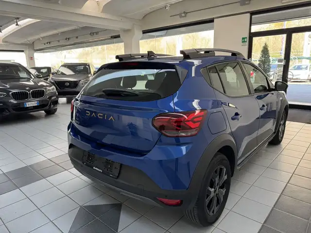 Dacia Sandero Stepway view 2