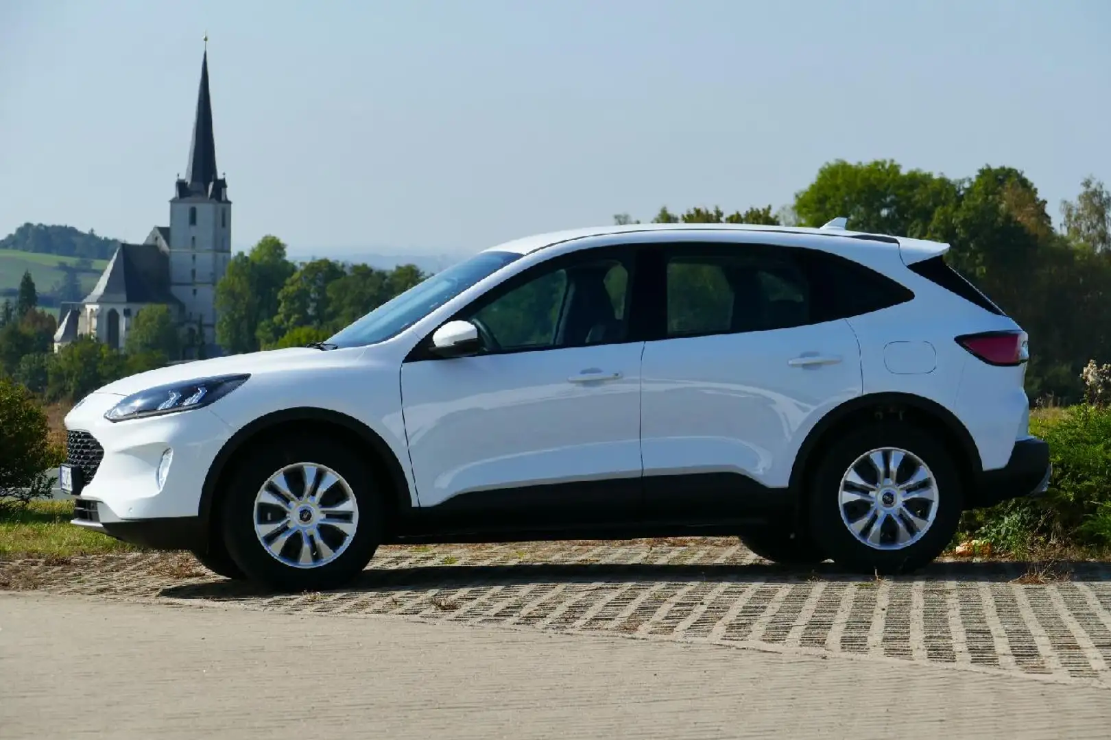 Ford Kuga Cool & Connect + FORD Schutzbrief Weiß - 2