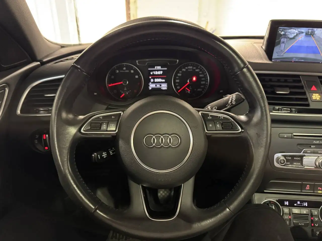Audi Q3 снимка Audi Q3