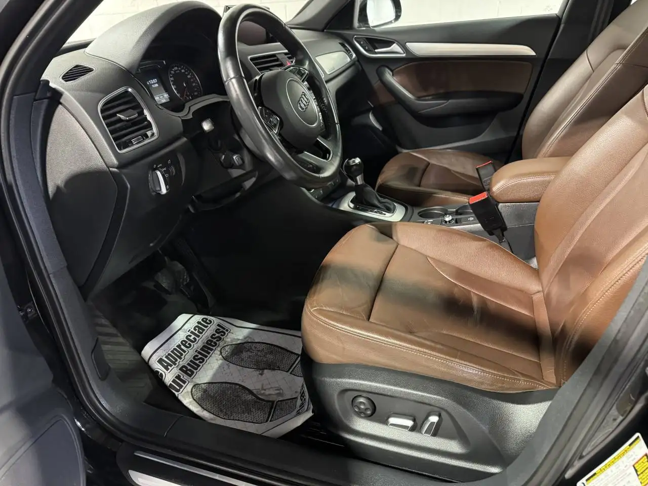 Audi Q3 снимка Audi Q3
