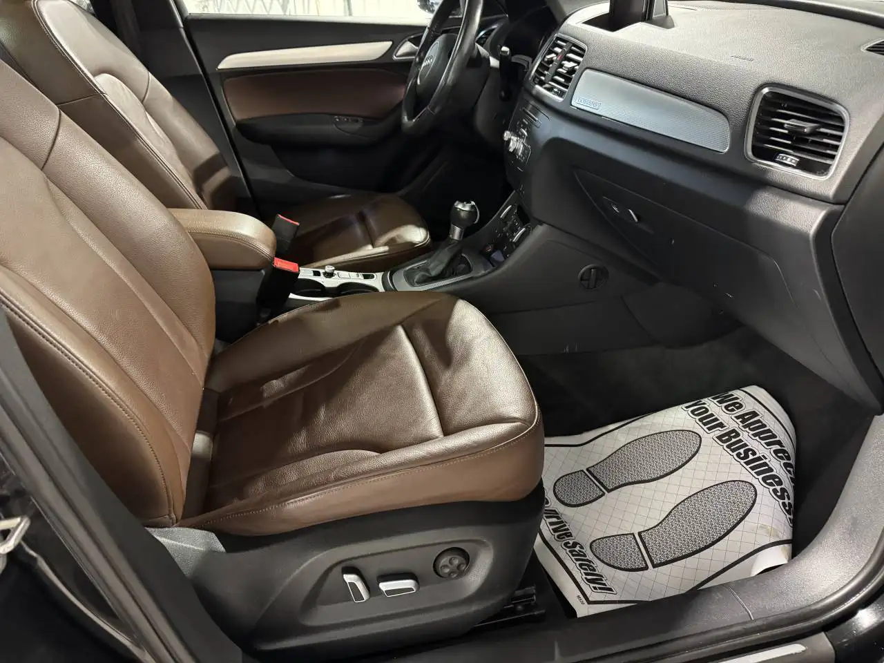 Audi Q3 снимка Audi Q3