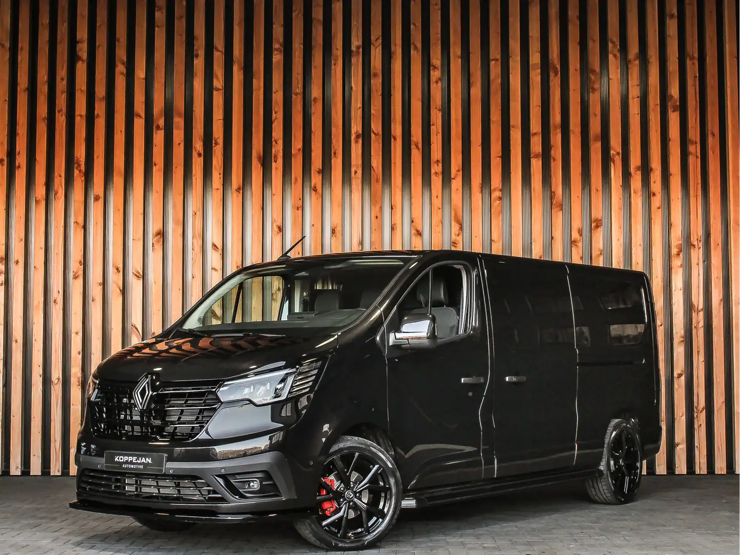 Renault Trafic 2.0 BluedCi 170PK Automaat Extra Bestelwagen | BPM Zwart - 2