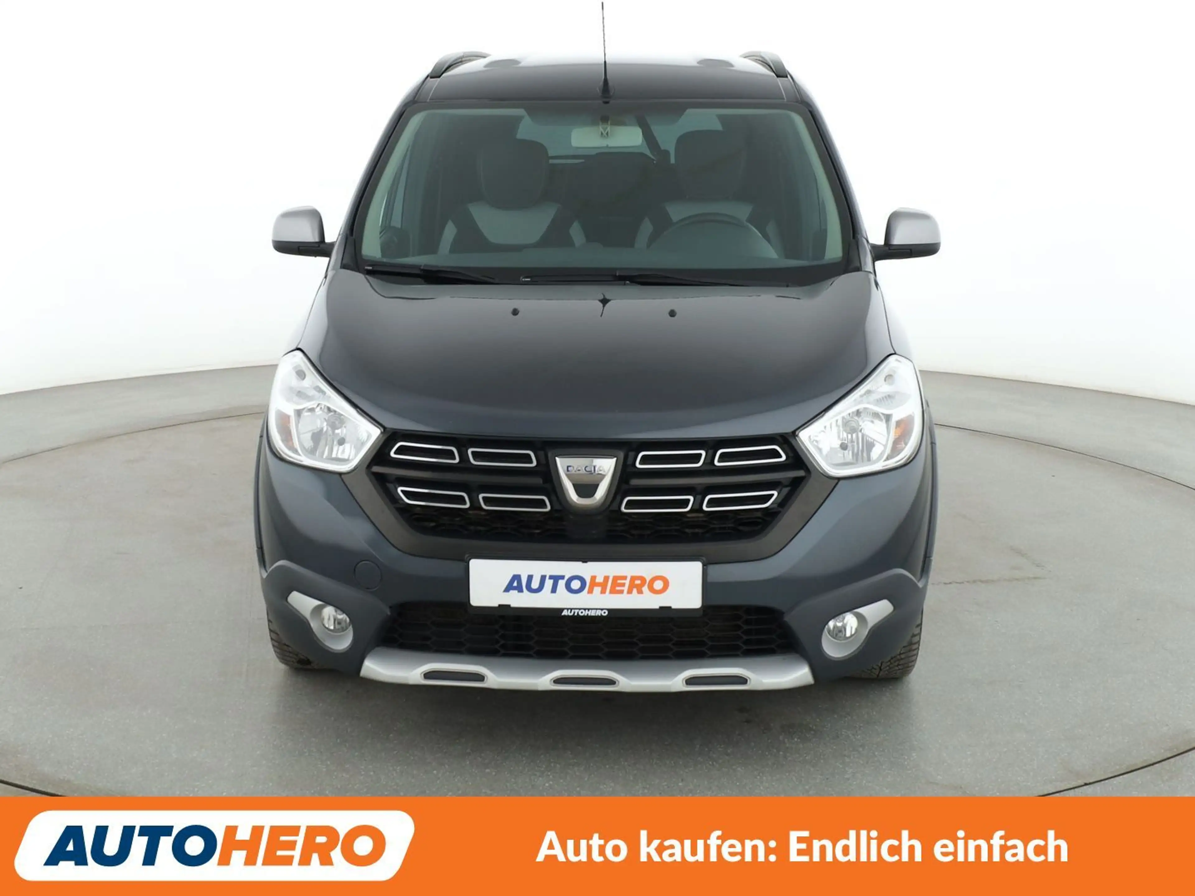 Dacia Lodgy 1.5 Blue dCi Stepway Plus*NAVI*CAM*PDC*SHZ*TEMPO* — photo 9