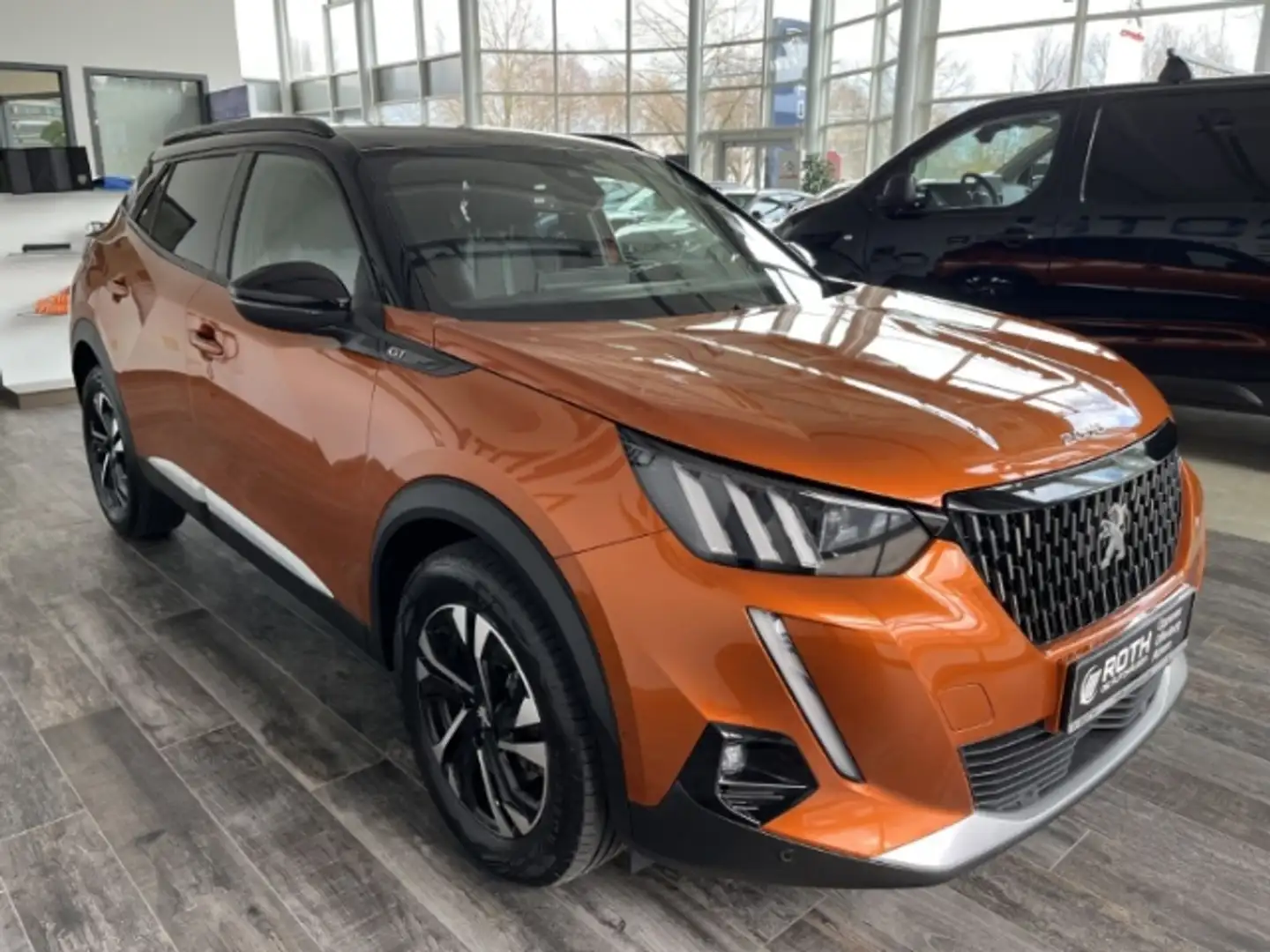 Peugeot 2008 1.5 EU6d BlueHDi 130 EAT8 GT Navi SHZ  LED Dyn. Ku Orange - 2