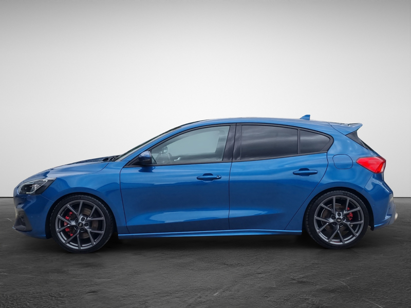 Ford Focus Limousine EcoBoost ST — photo 3