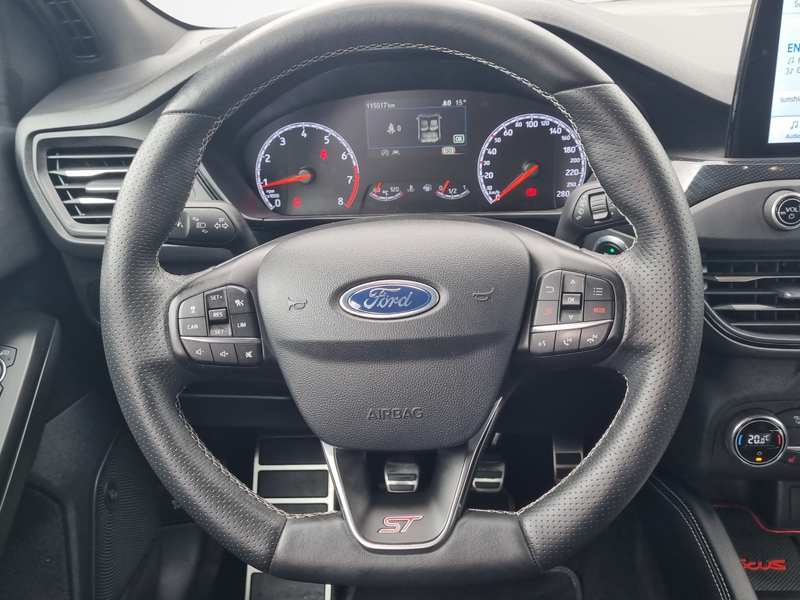 Ford Focus Limousine EcoBoost ST — photo 9