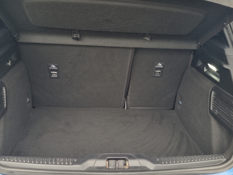 Ford Focus Limousine EcoBoost ST — photo 12