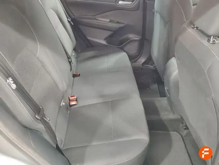 Nissan Qashqai DIG-T mHEV 4x2 Acenta (2021) 2022, foto 26
