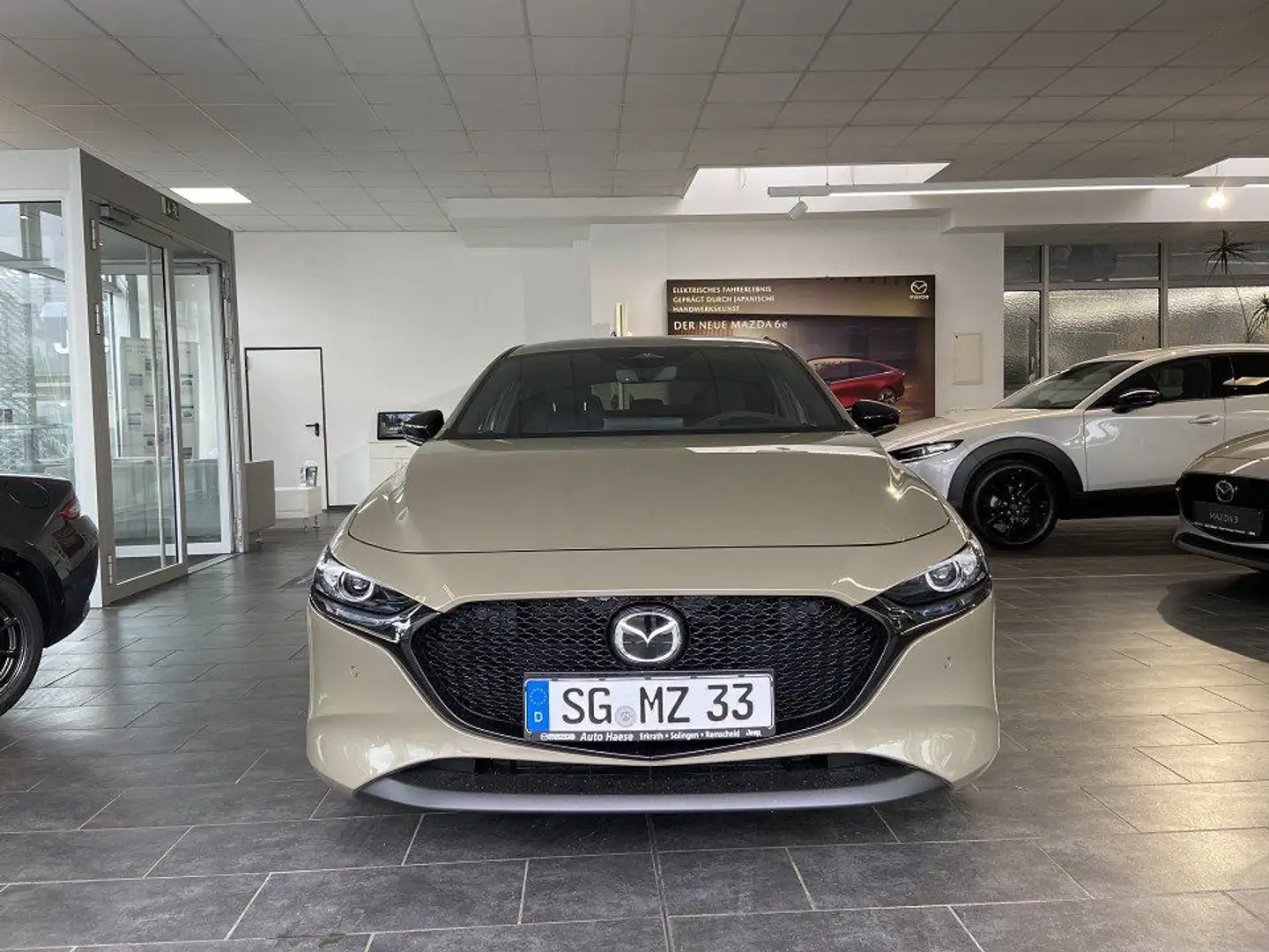 Mazda 3 2.5 140PS Homura Voll-LED RFK Alexa Apple CarP Beige - 2