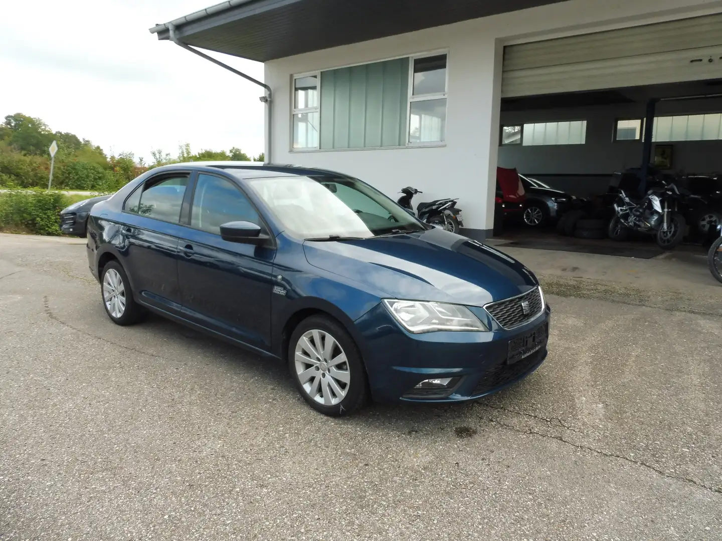 SEAT Toledo Style Blau - 2