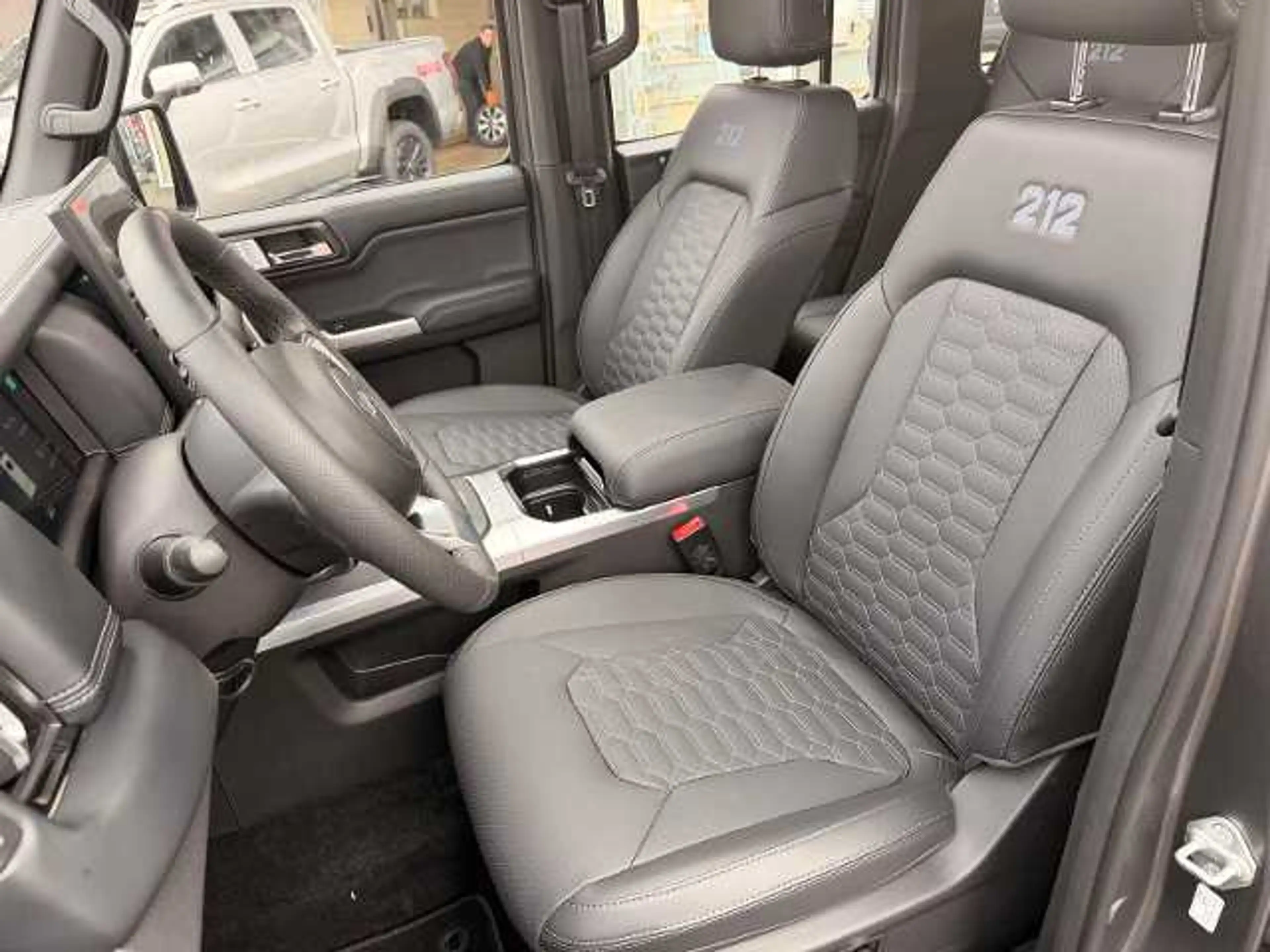 BAW 212 - 2,0 TCI 4 WD — photo 14