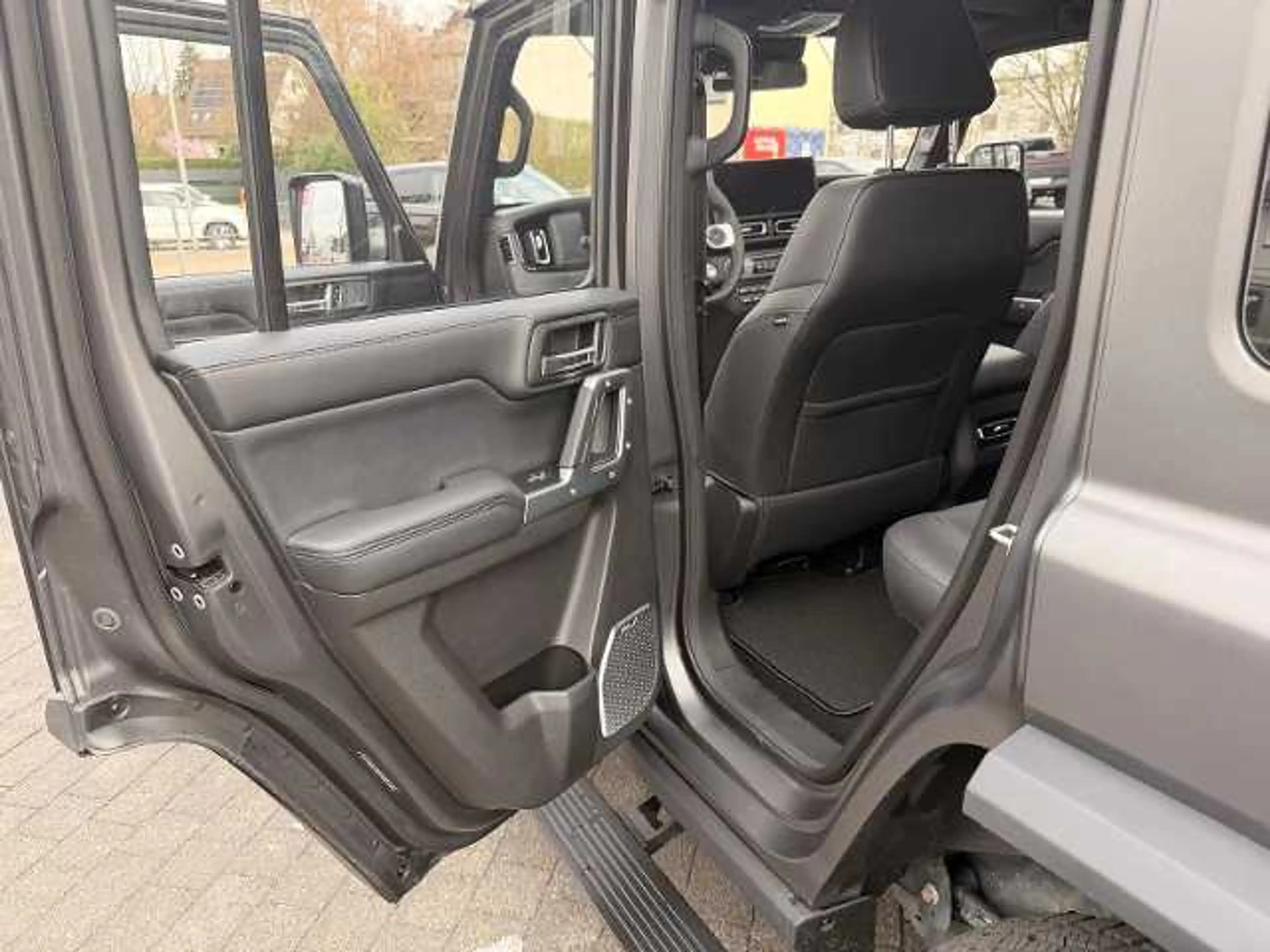 BAW 212 - 2,0 TCI 4 WD — photo 12