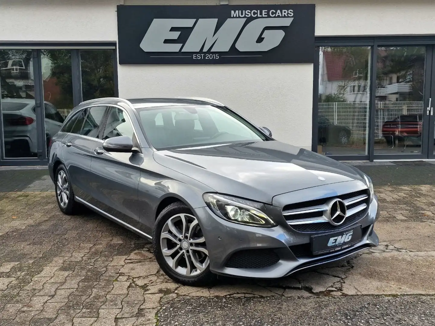 Mercedes-Benz C 180 T CGI Avantgarde*LED*NAVI*LEDER*SHZ*TEMPO Grau - 1