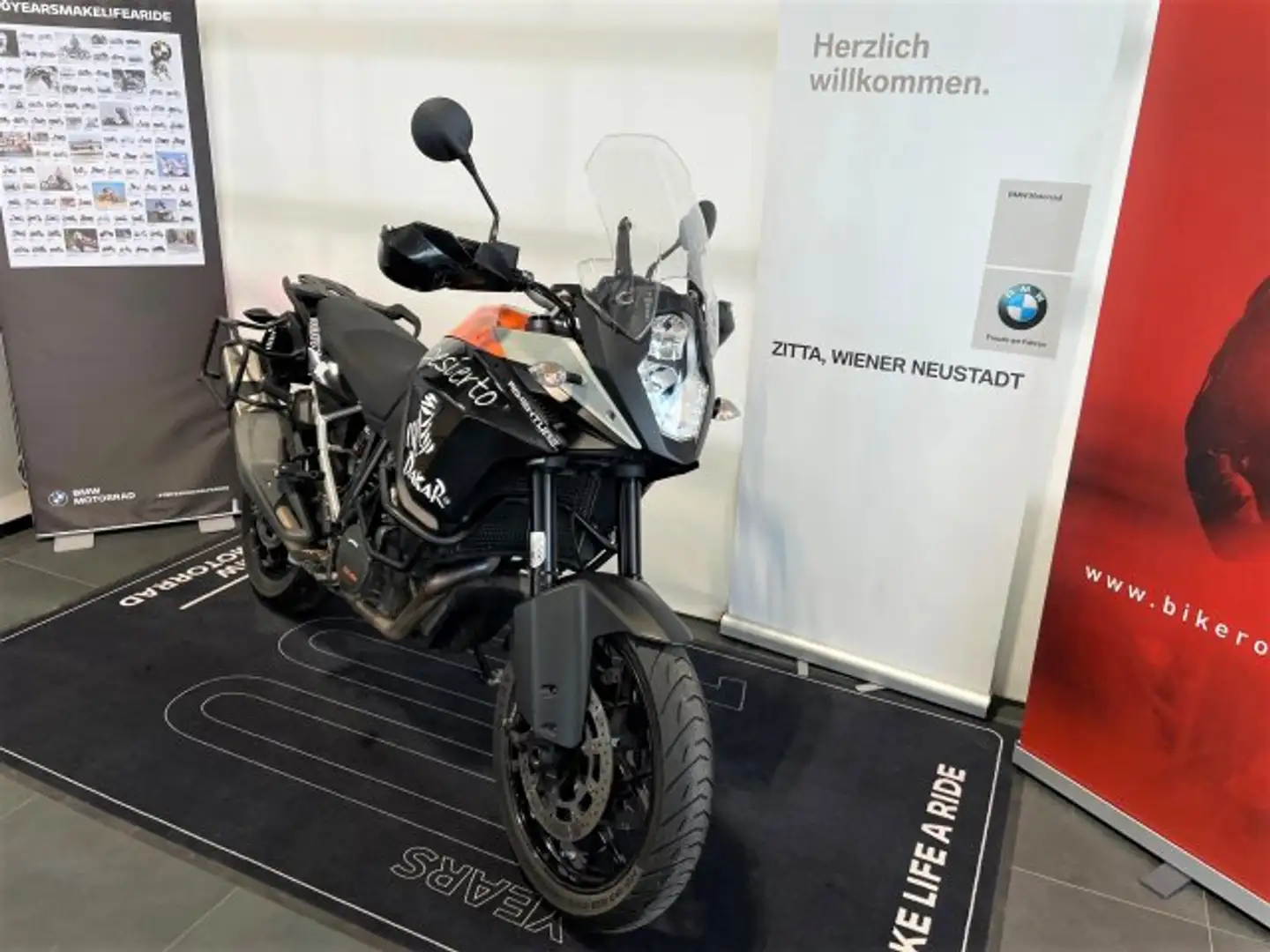KTM 1050 Adventure KTM 1050 Adventure Zwart - 1
