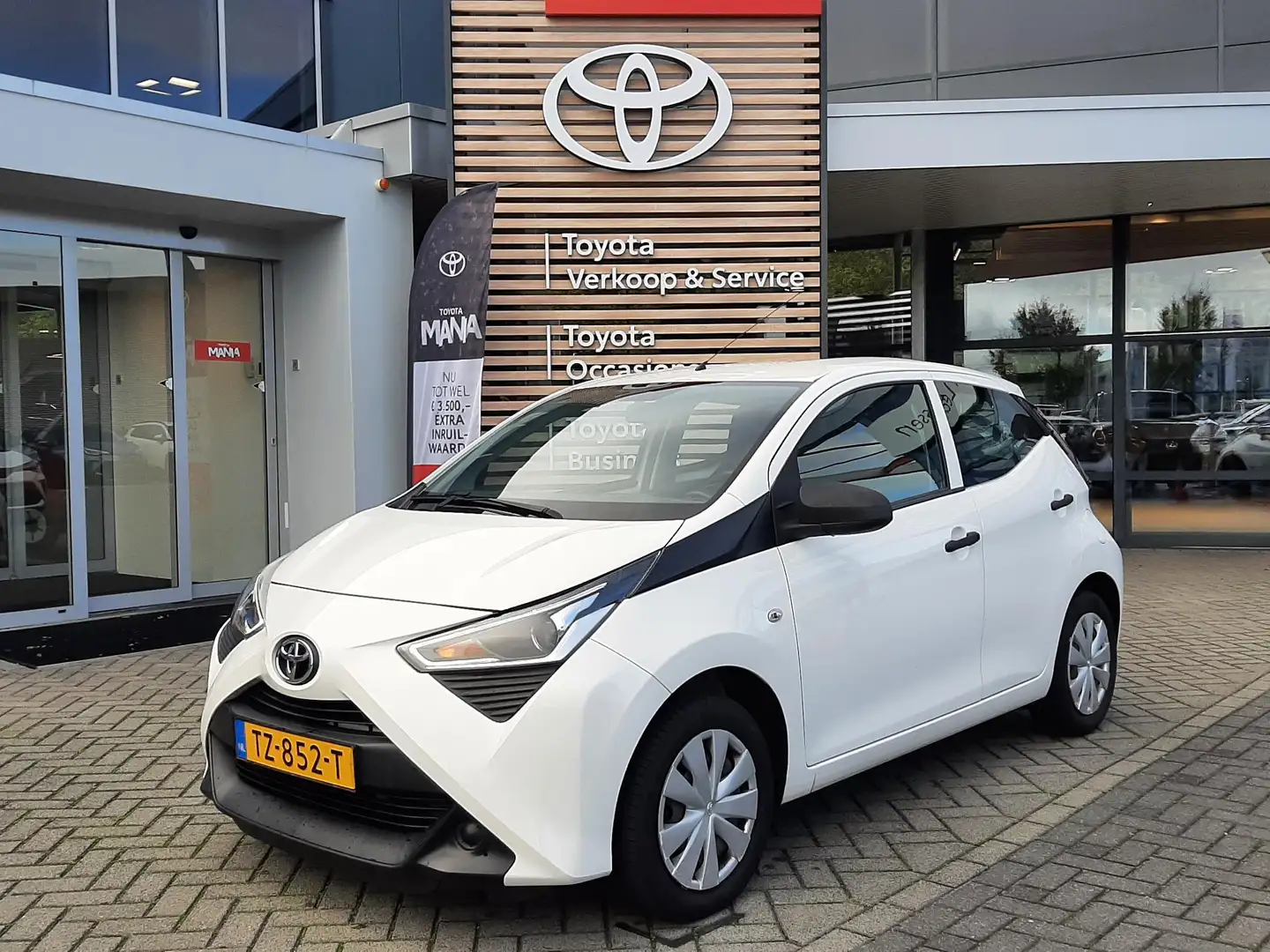 Toyota Aygo X X-FUN 5-DEURS HANDSFREE AIRCO BLUETOOTH NL-AUTO Blanc - 1