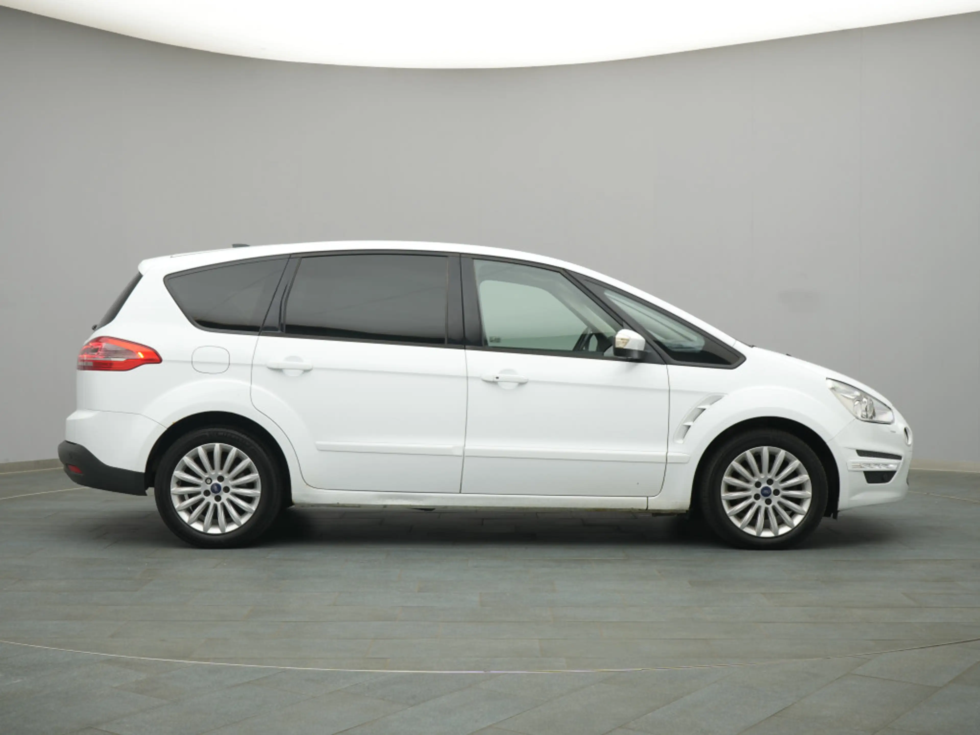 Ford S-Max Business Edition 140PS/7-Sitze — photo 8